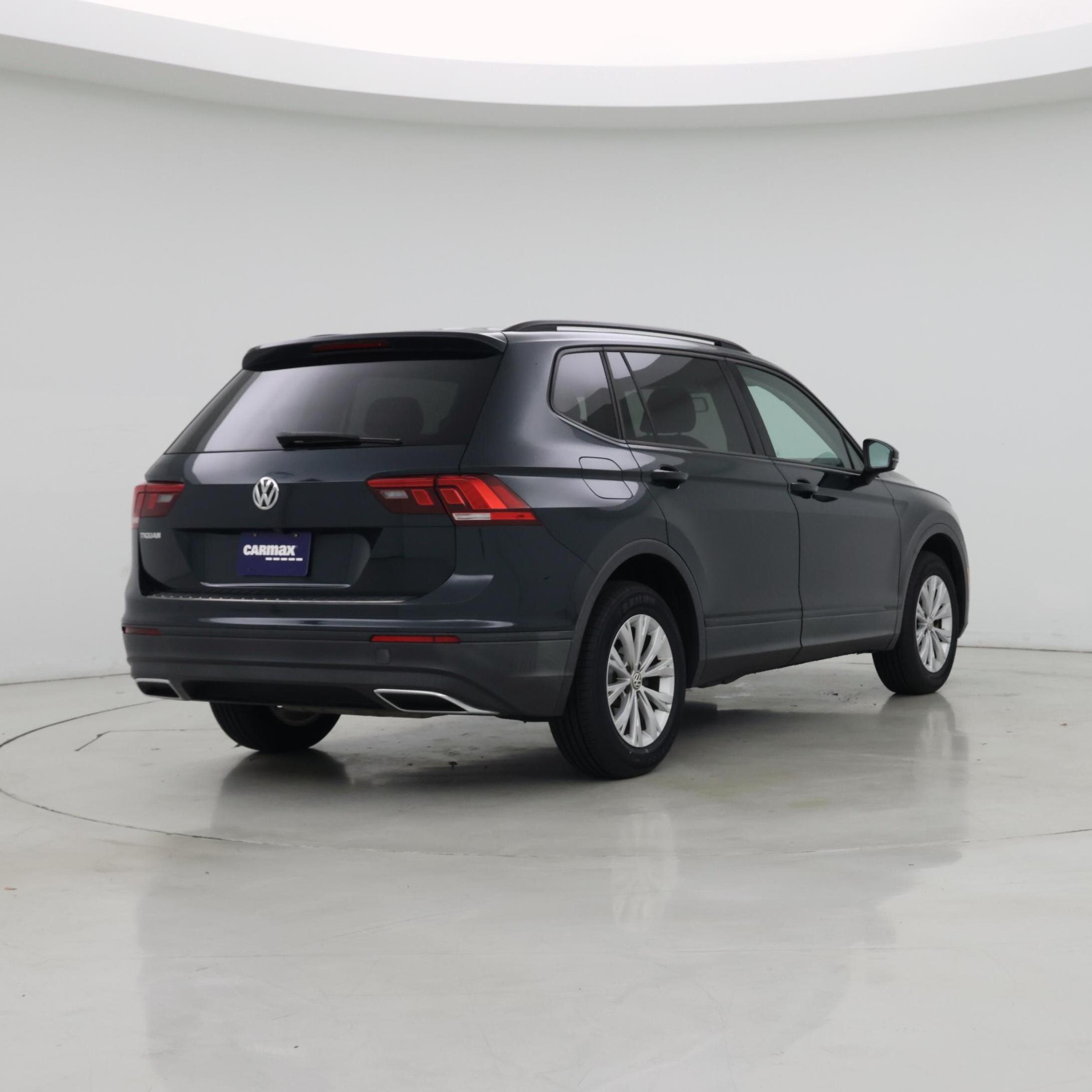 Thumbnail: 2019 Volkswagen Tiguan - 8