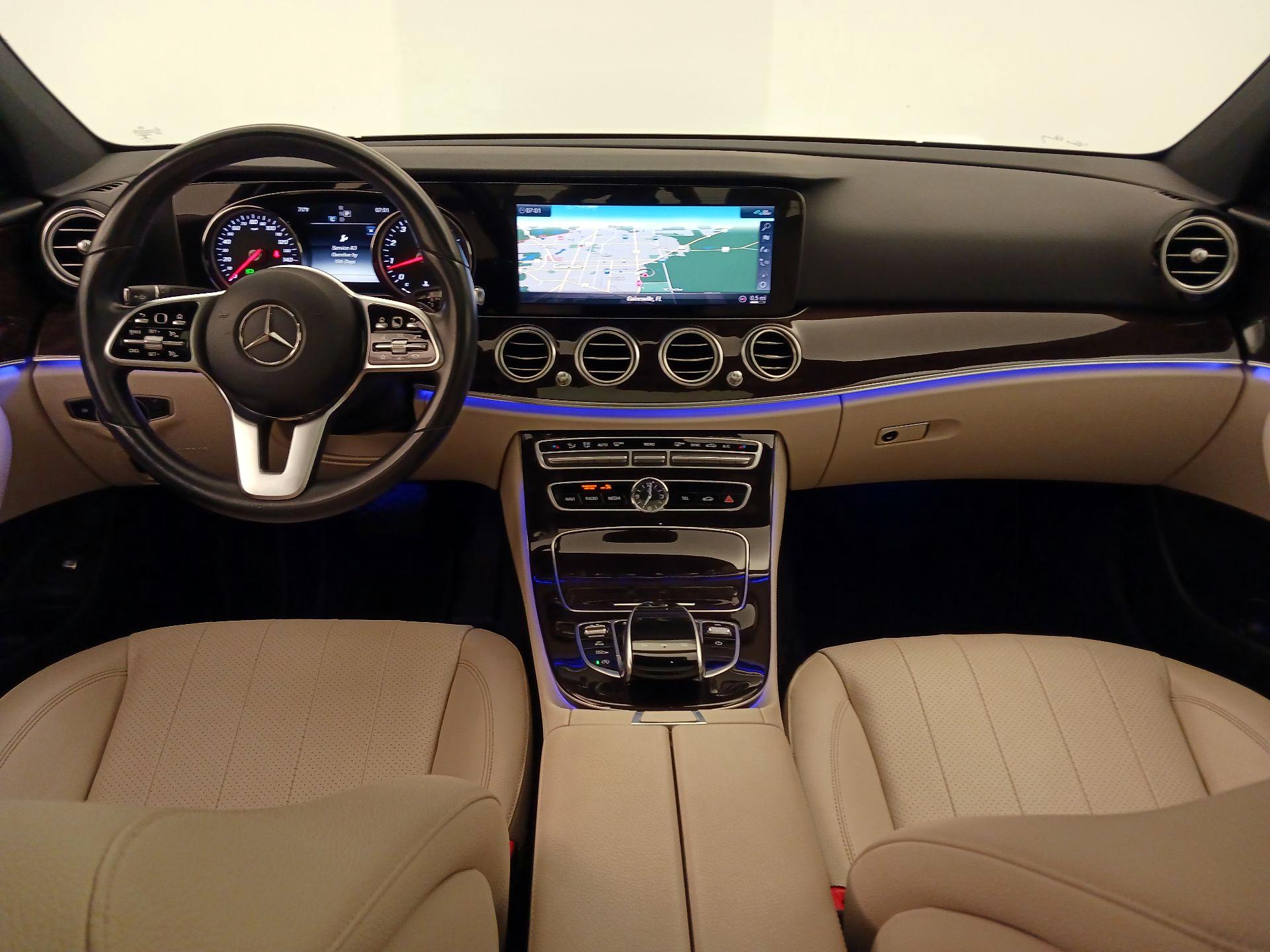 Thumbnail: 2019 Mercedes-Benz E-Class - 9