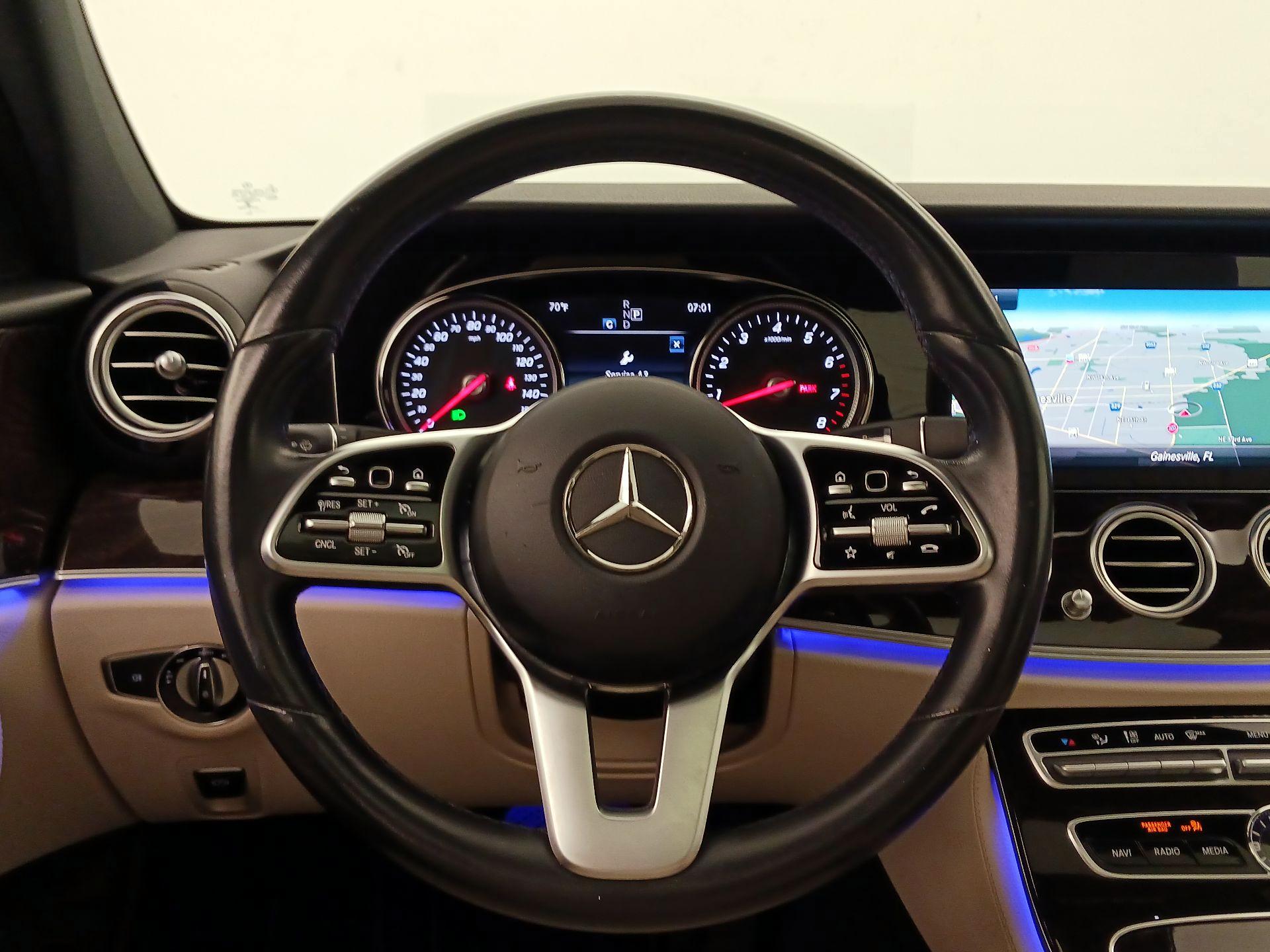 Thumbnail: 2019 Mercedes-Benz E-Class - 10
