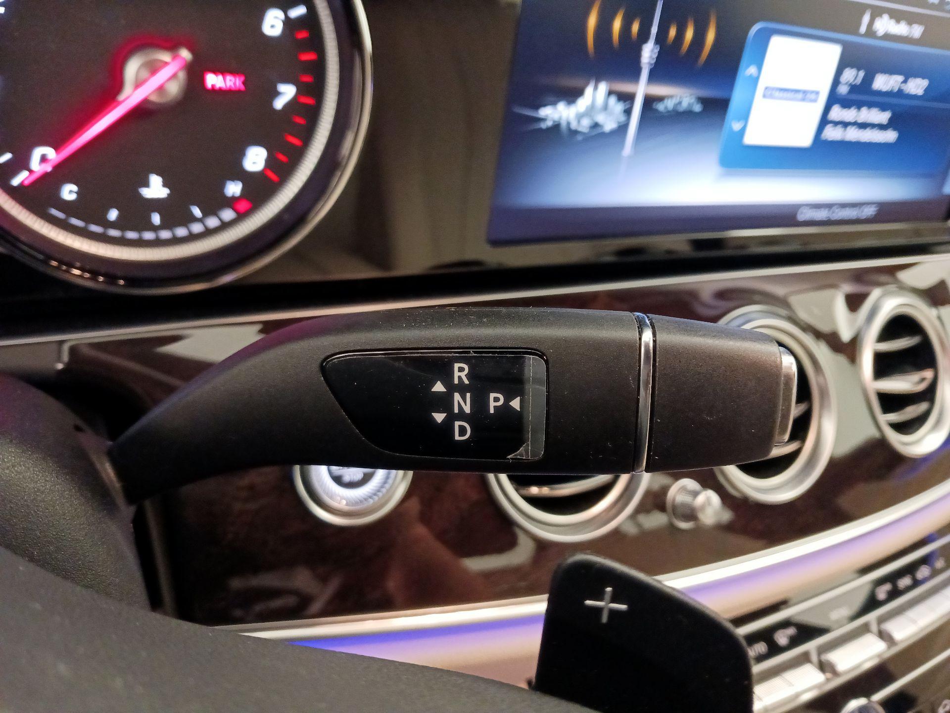 Thumbnail: 2019 Mercedes-Benz E-Class - 18