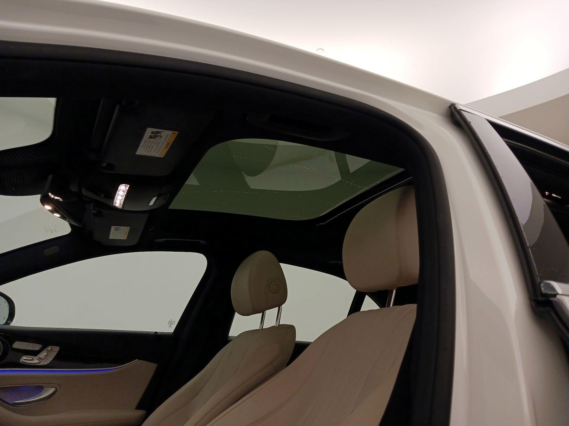 Thumbnail: 2019 Mercedes-Benz E-Class - 20