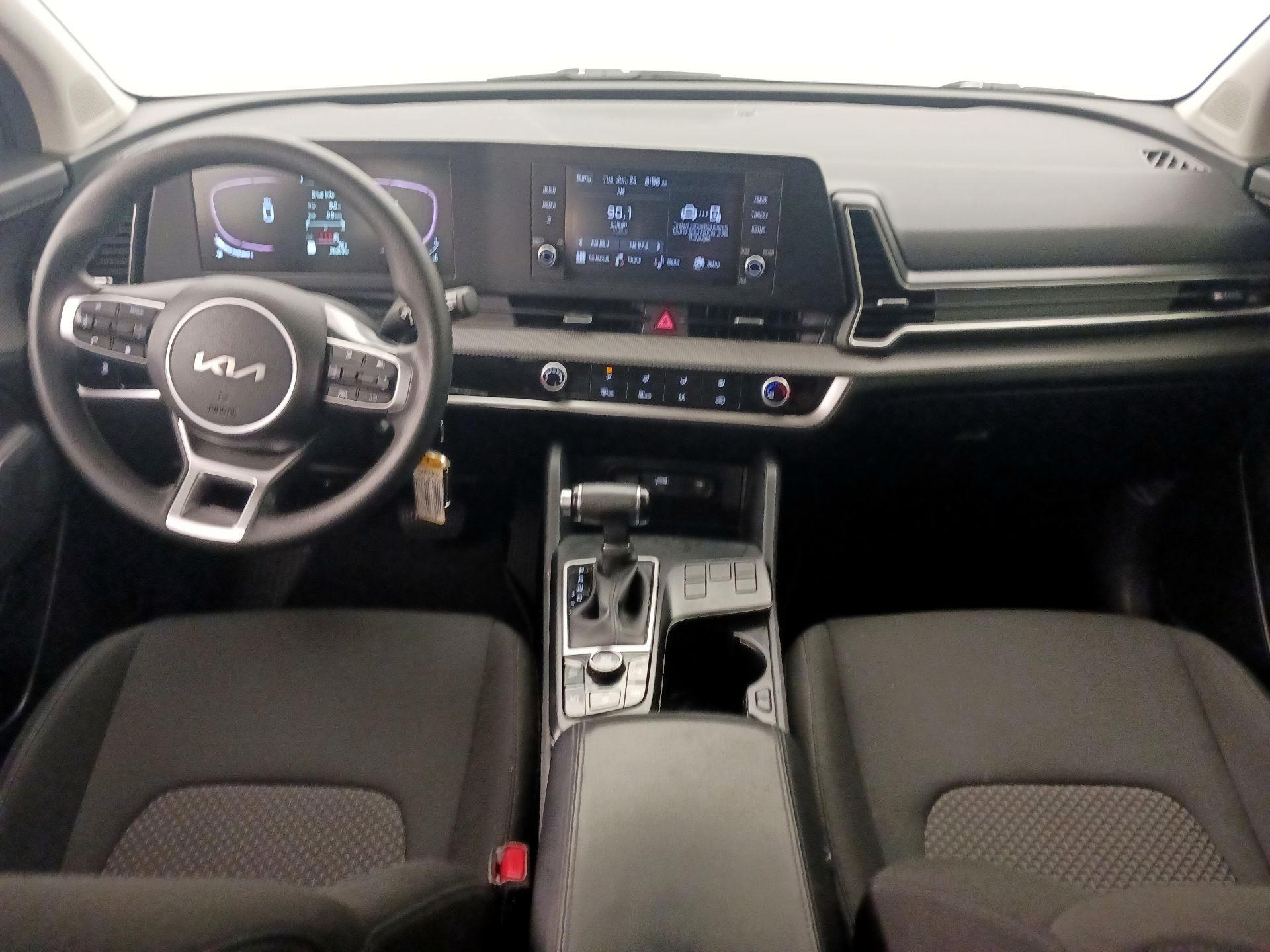 Thumbnail: 2023 Kia Sportage - 9