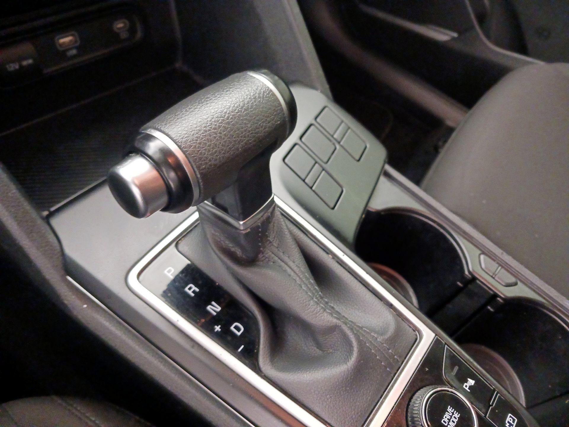 Thumbnail: 2023 Kia Sportage - 17