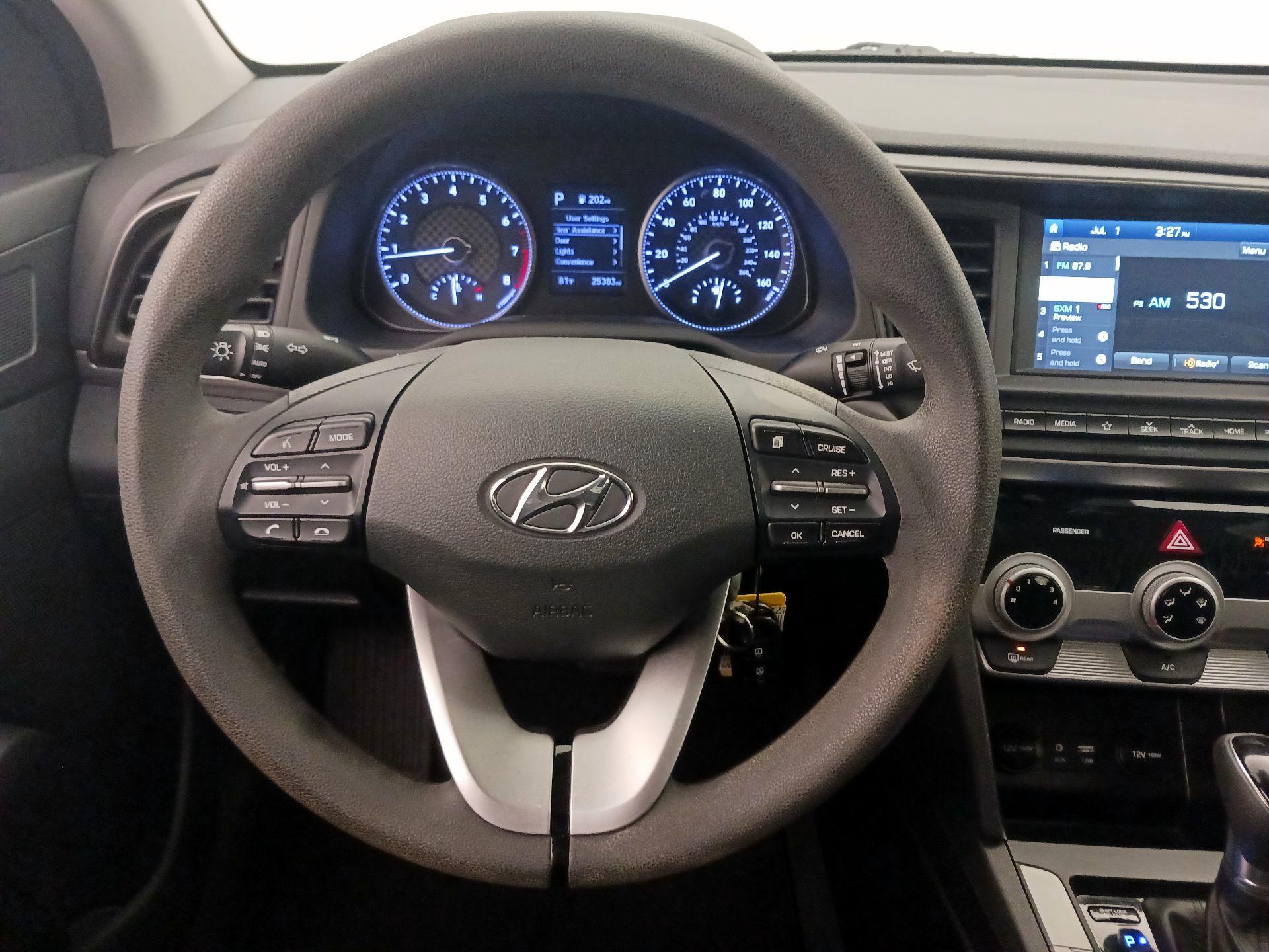 Thumbnail: 2019 Hyundai Elantra - 10