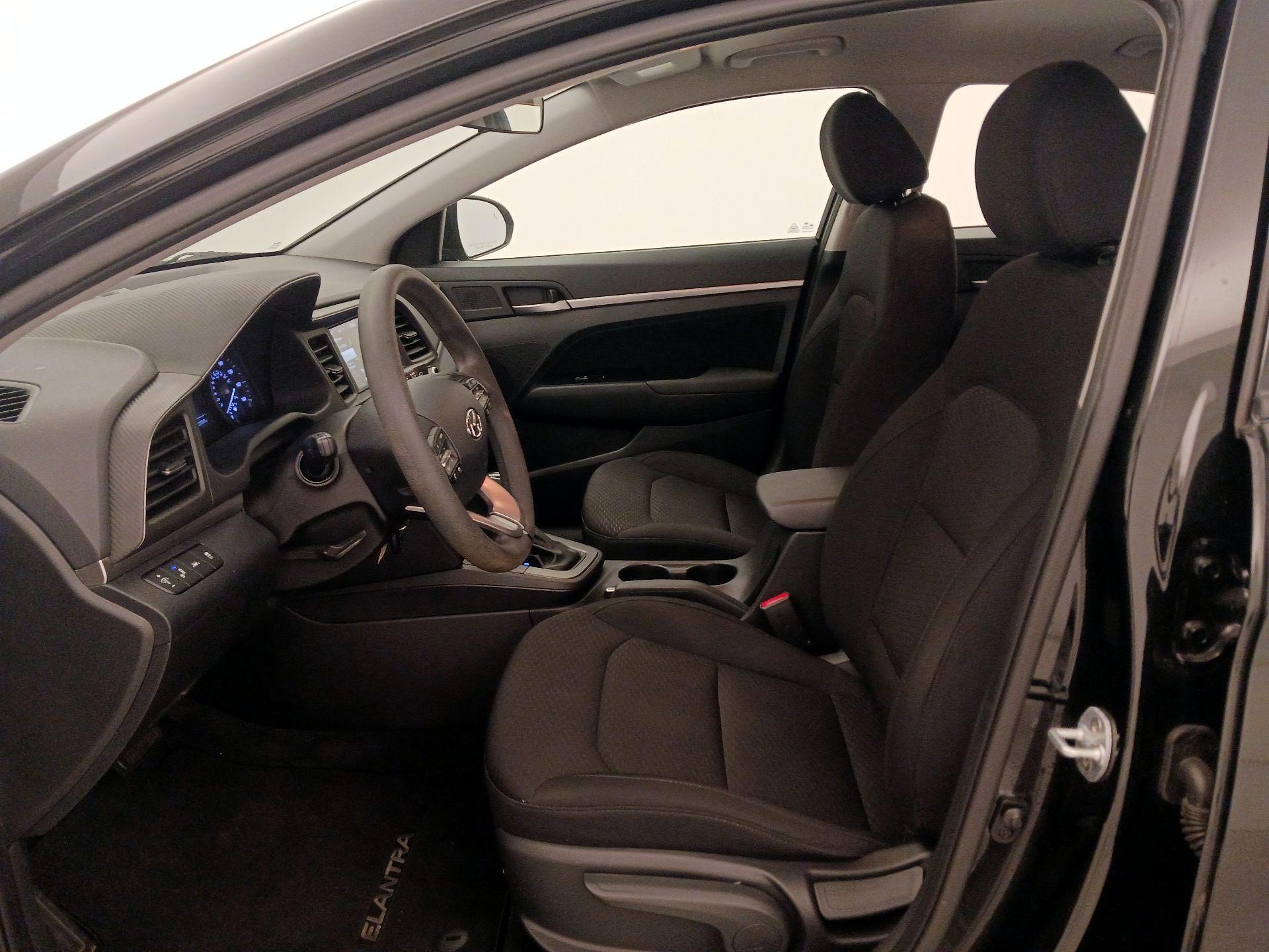 Thumbnail: 2019 Hyundai Elantra - 11