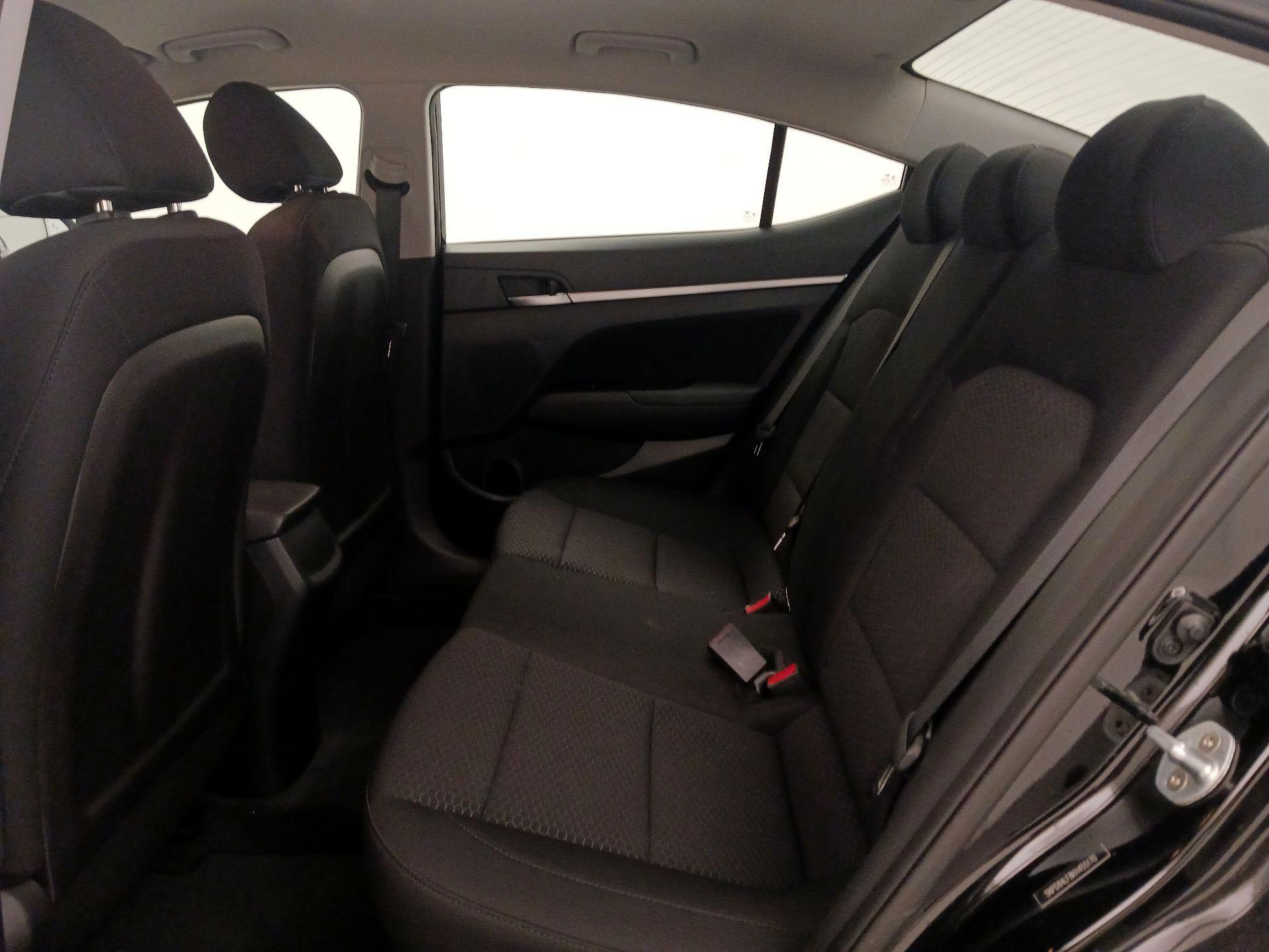 Thumbnail: 2019 Hyundai Elantra - 19