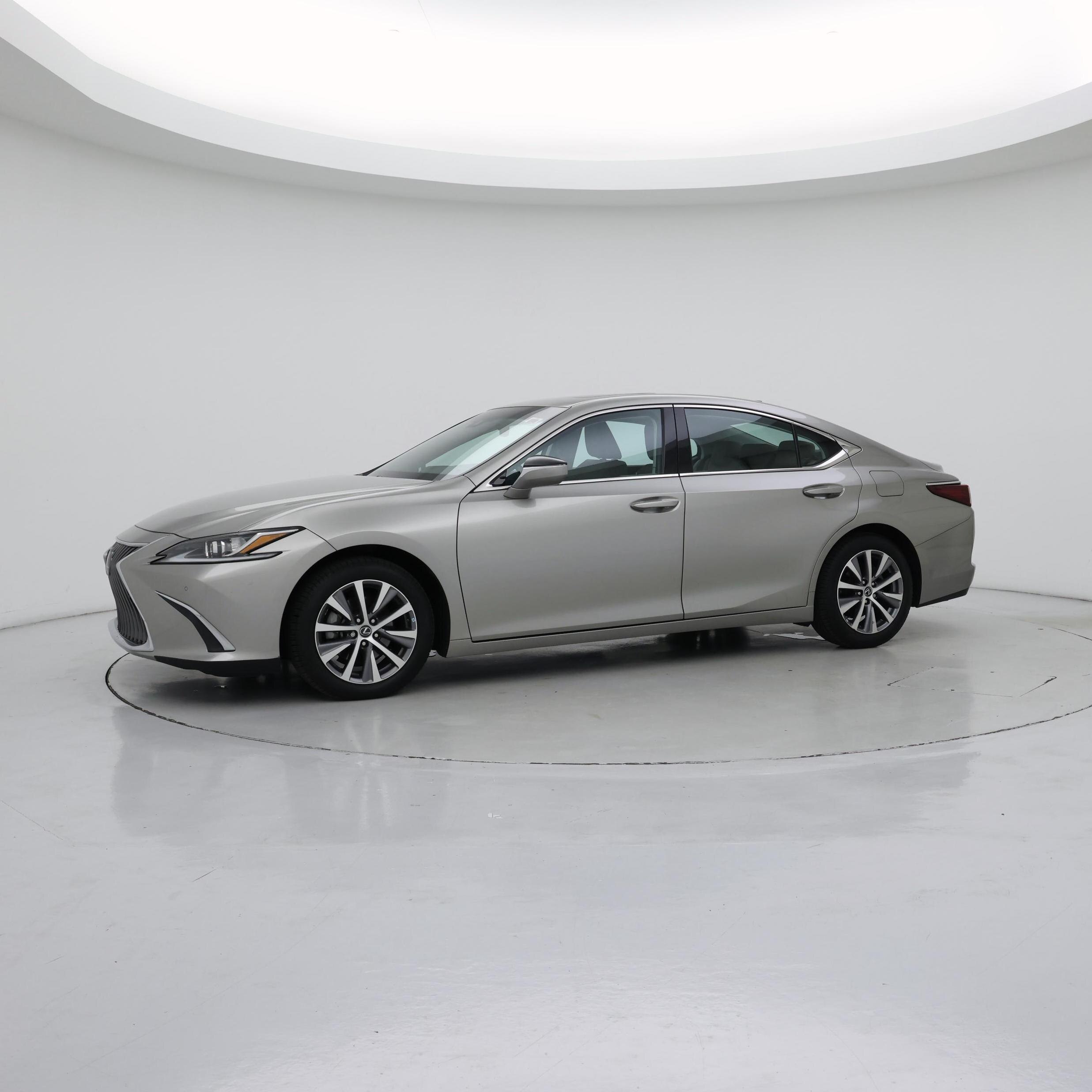 Thumbnail: 2021 Lexus ES - 4