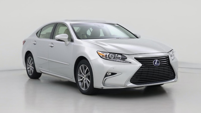 2016 Lexus ES Hybrid 300h Hero Image