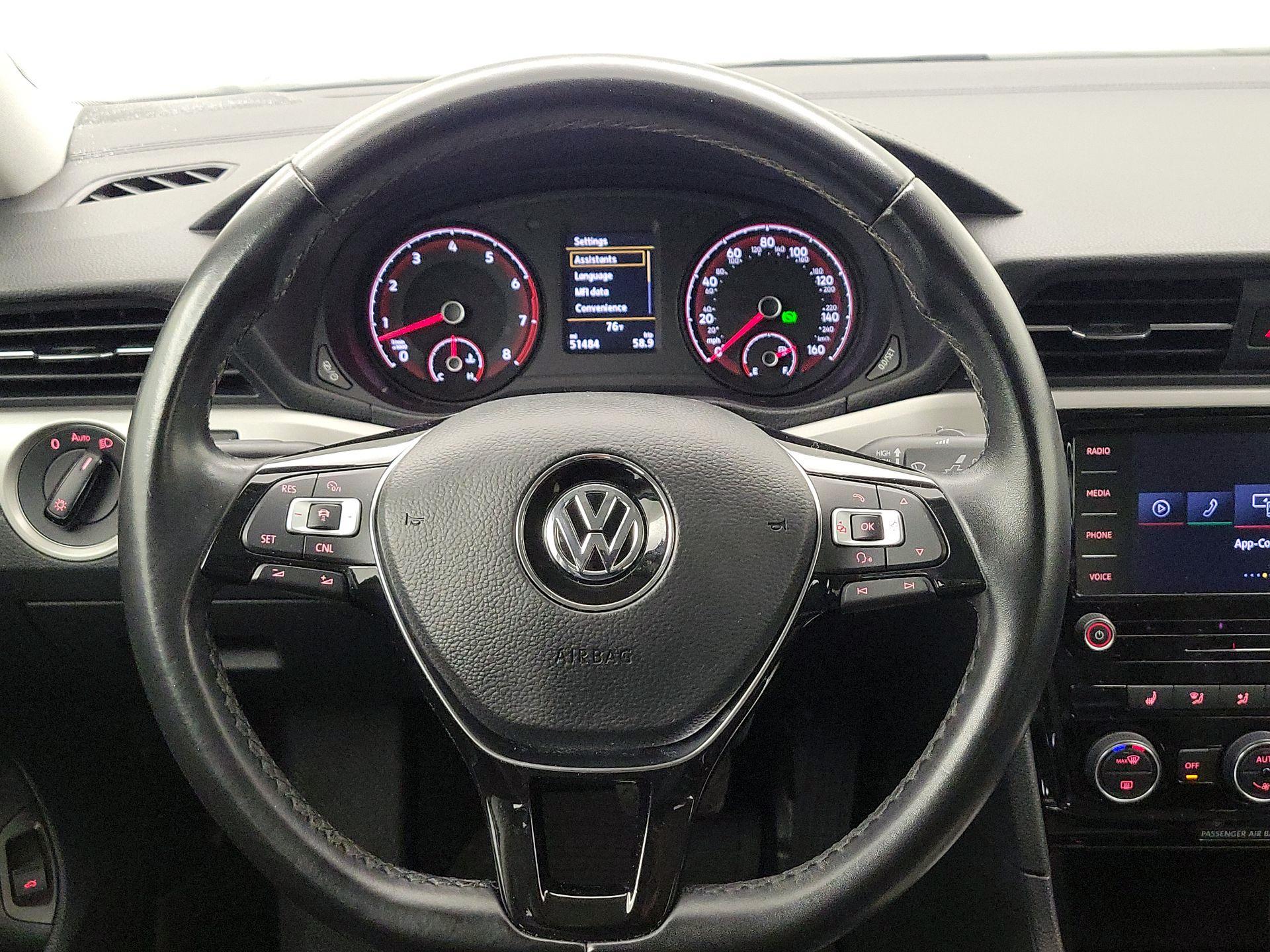 Thumbnail: 2020 Volkswagen Passat - 10