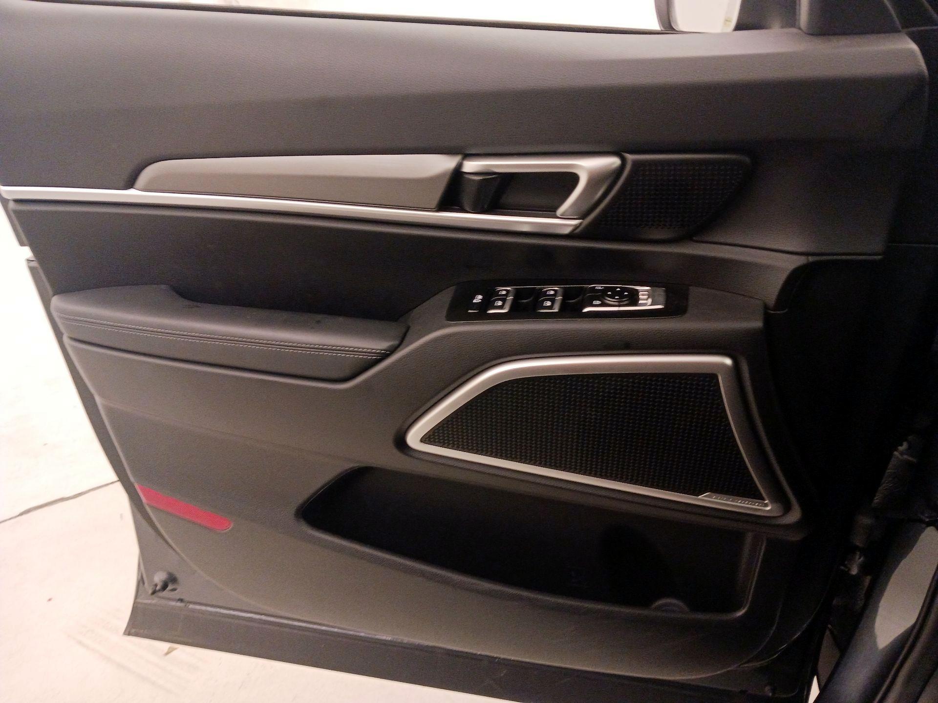 Thumbnail: 2022 Kia Telluride - 12