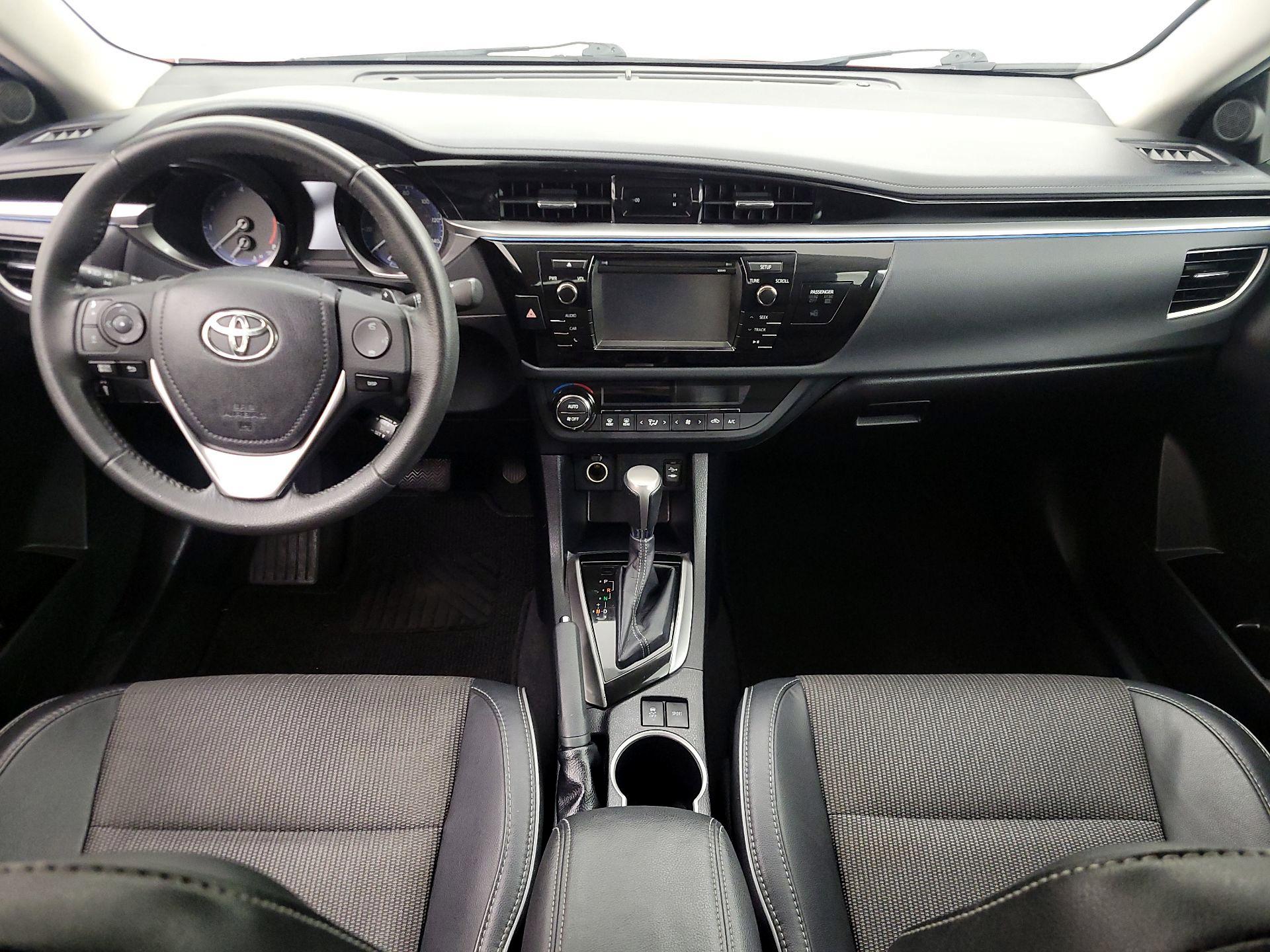 Thumbnail: 2015 Toyota Corolla - 9