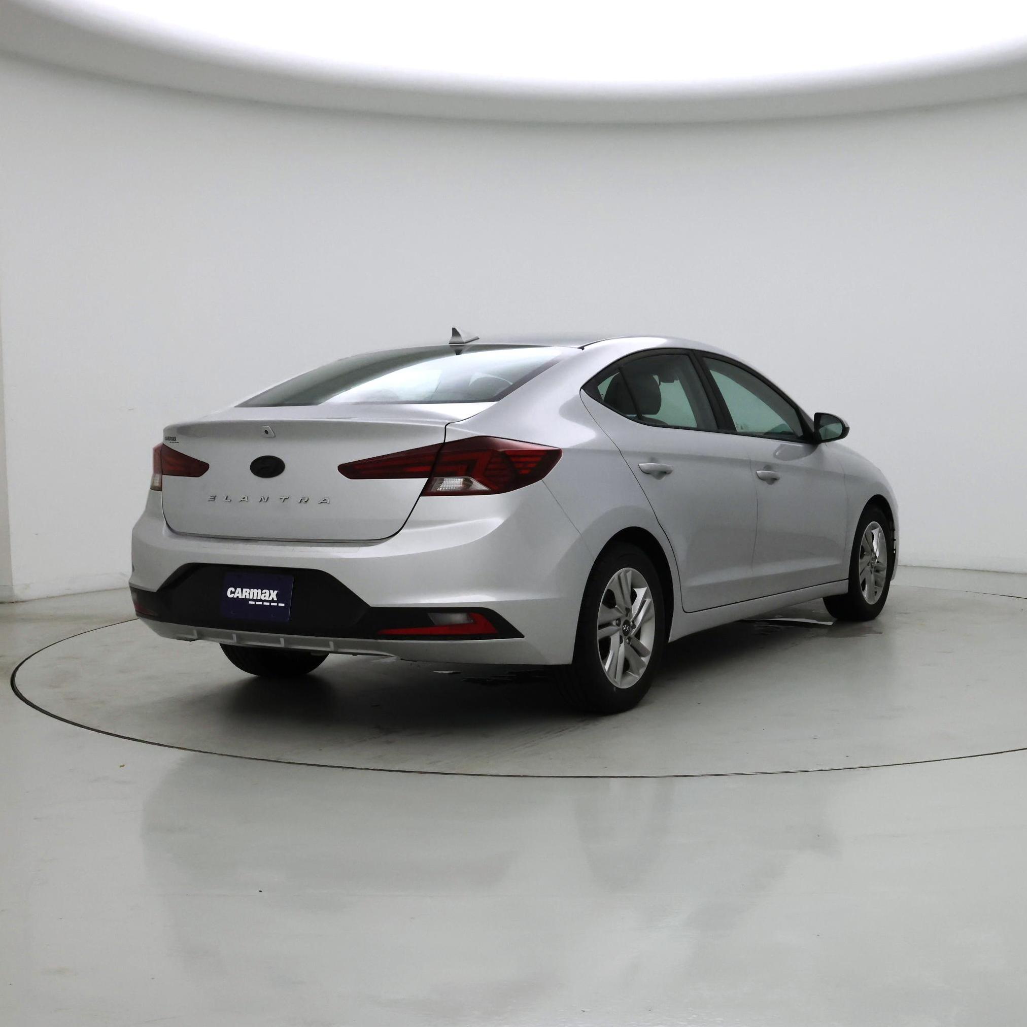 Thumbnail: 2019 Hyundai Elantra - 8