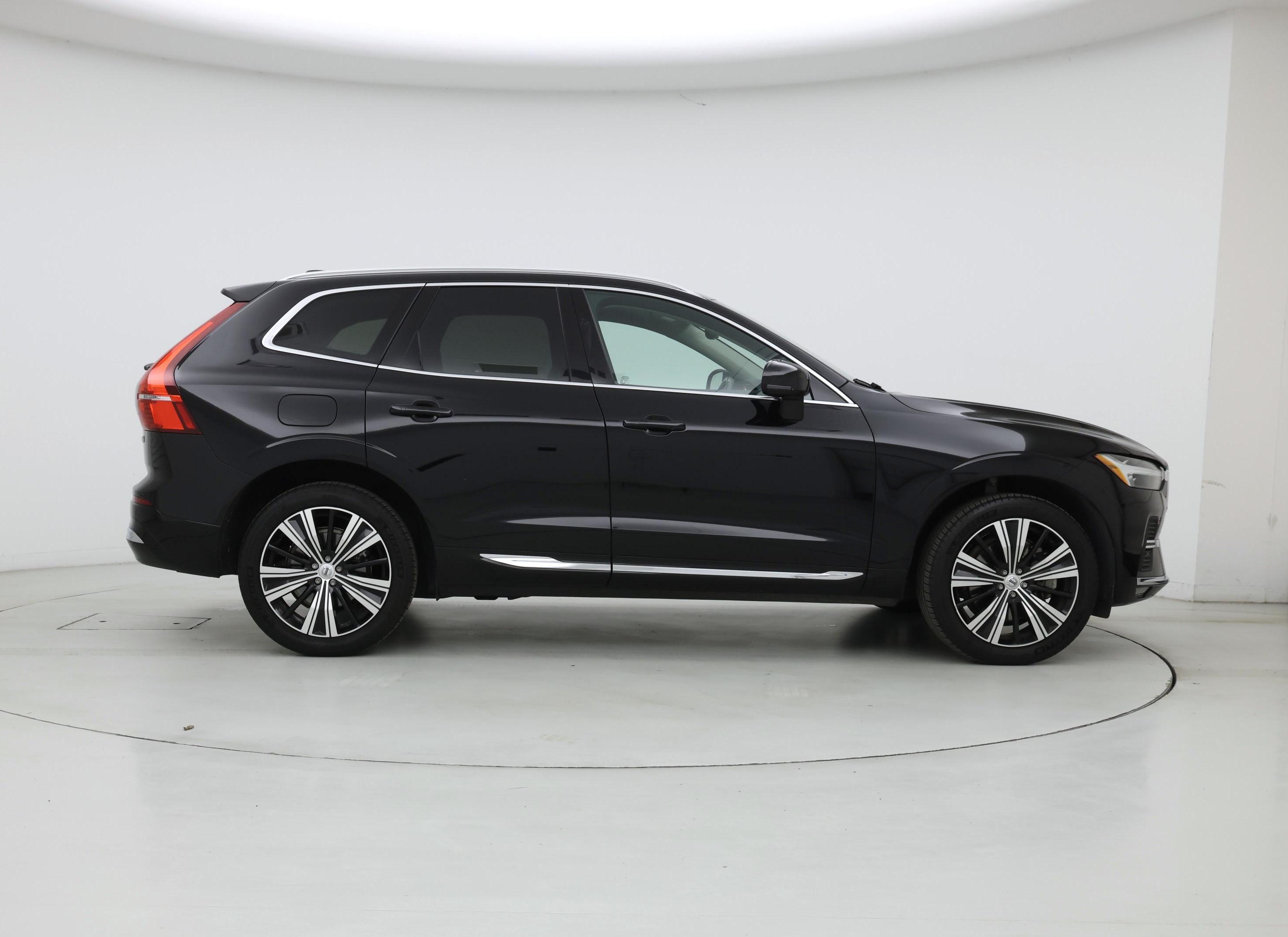 Thumbnail: 2022 Volvo XC60 - 7