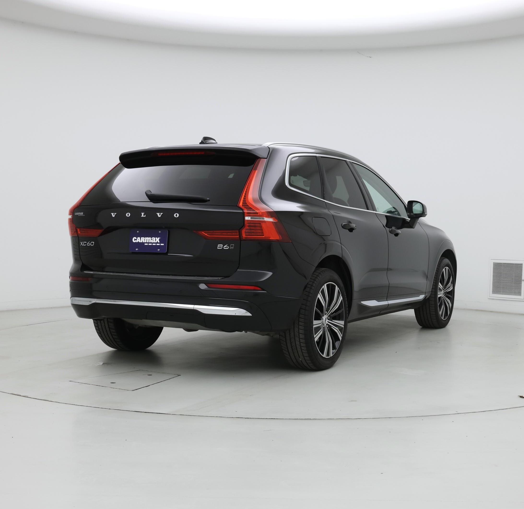 Thumbnail: 2022 Volvo XC60 - 8