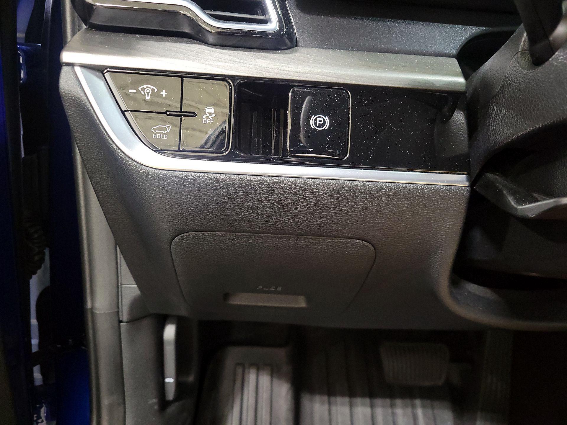 Thumbnail: 2024 Kia Sportage - 13