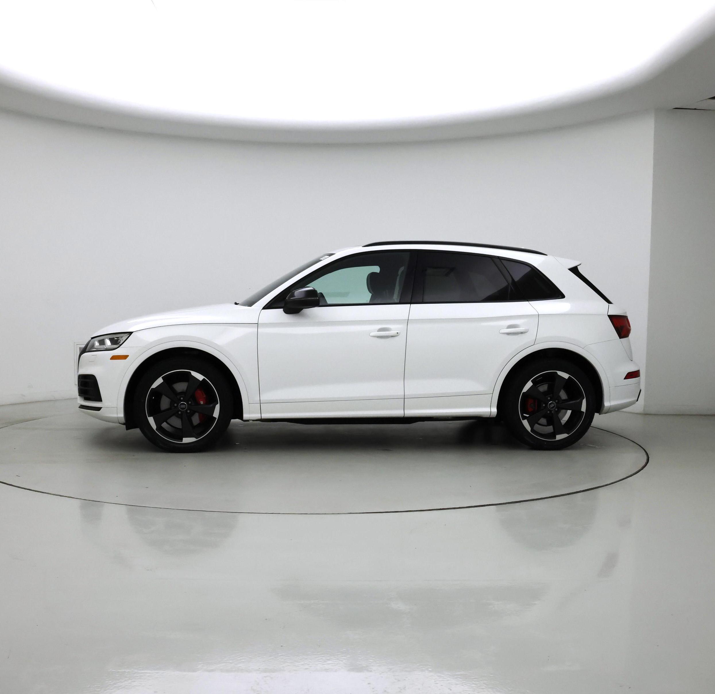 Thumbnail: 2020 Audi SQ5 - 3