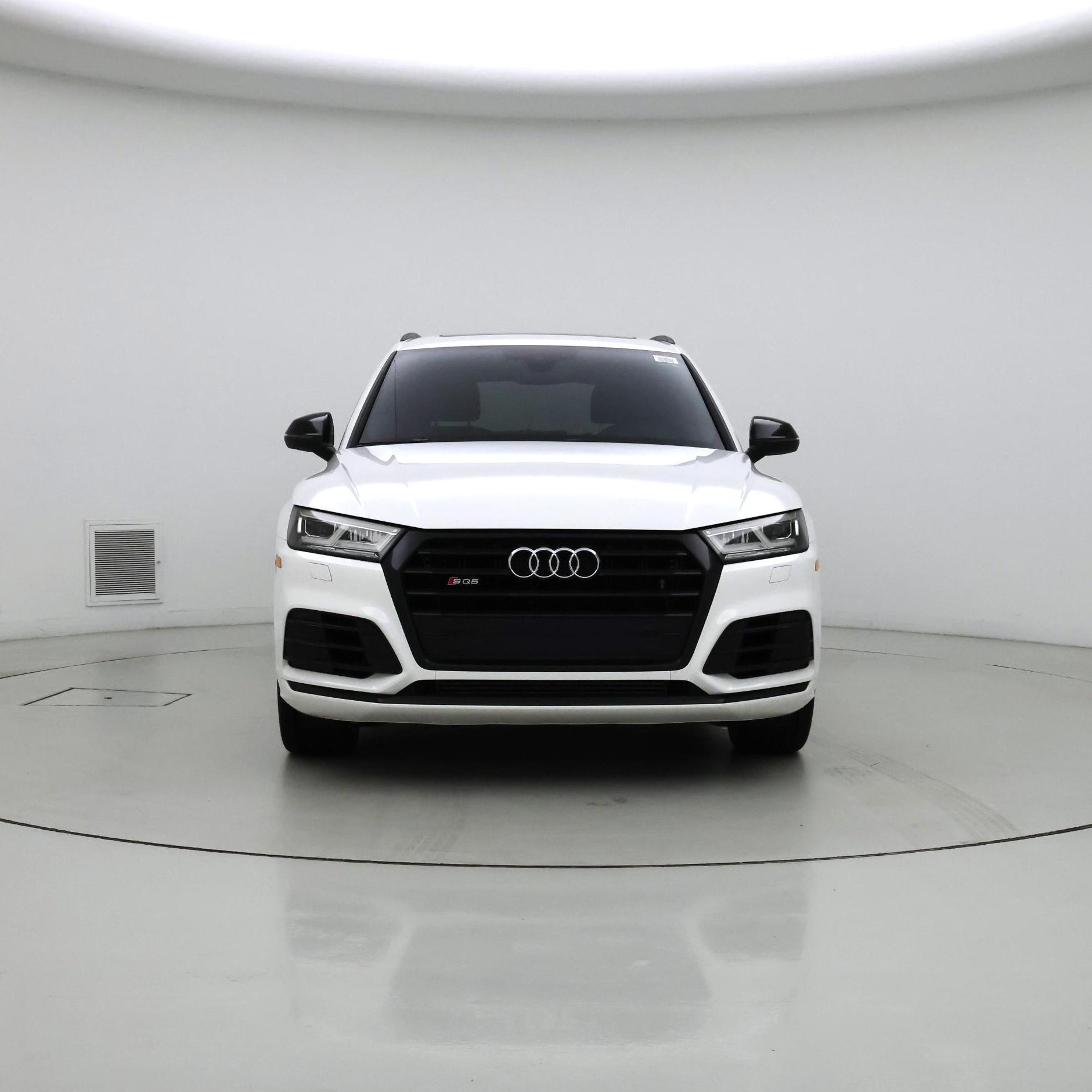 Thumbnail: 2020 Audi SQ5 - 5