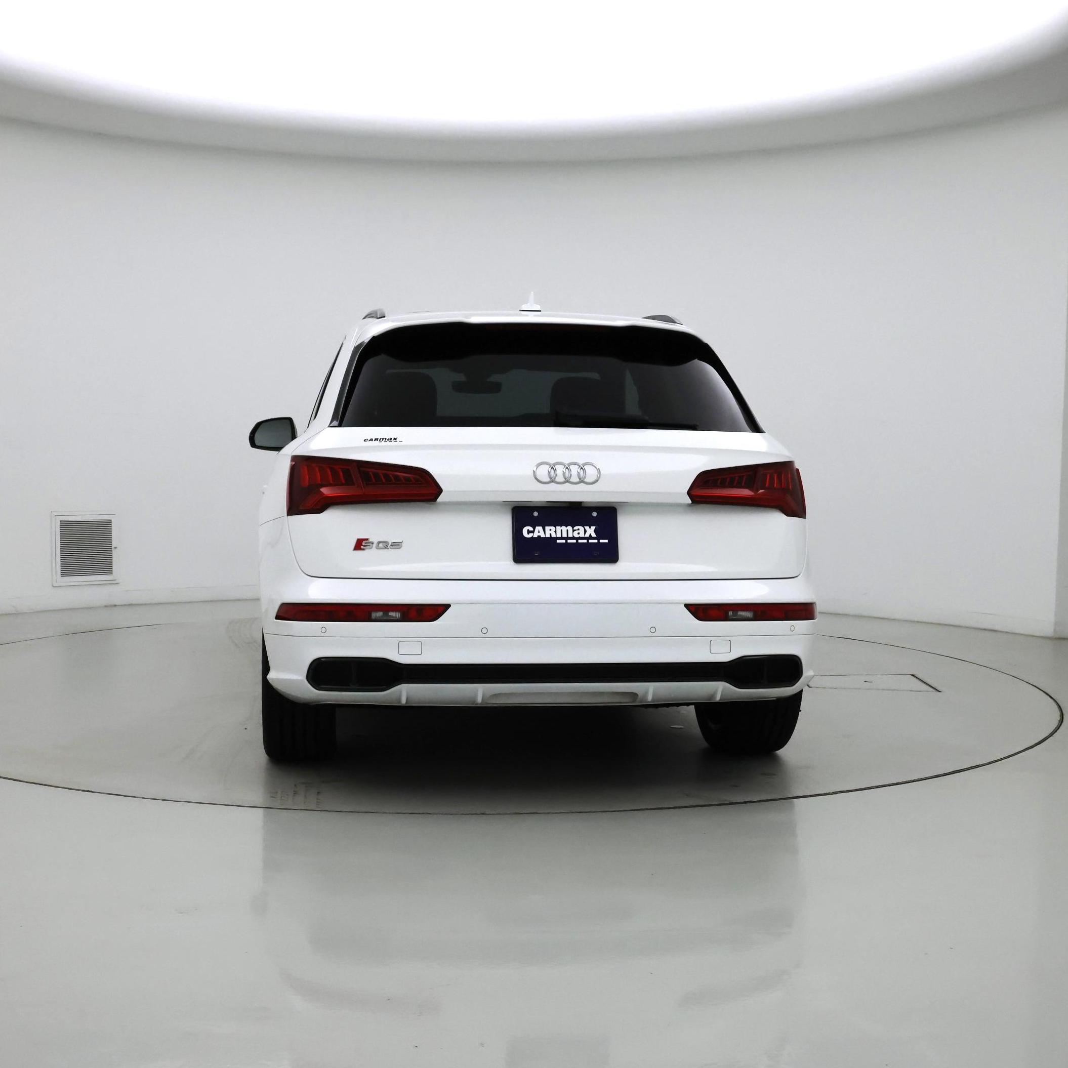 Thumbnail: 2020 Audi SQ5 - 6