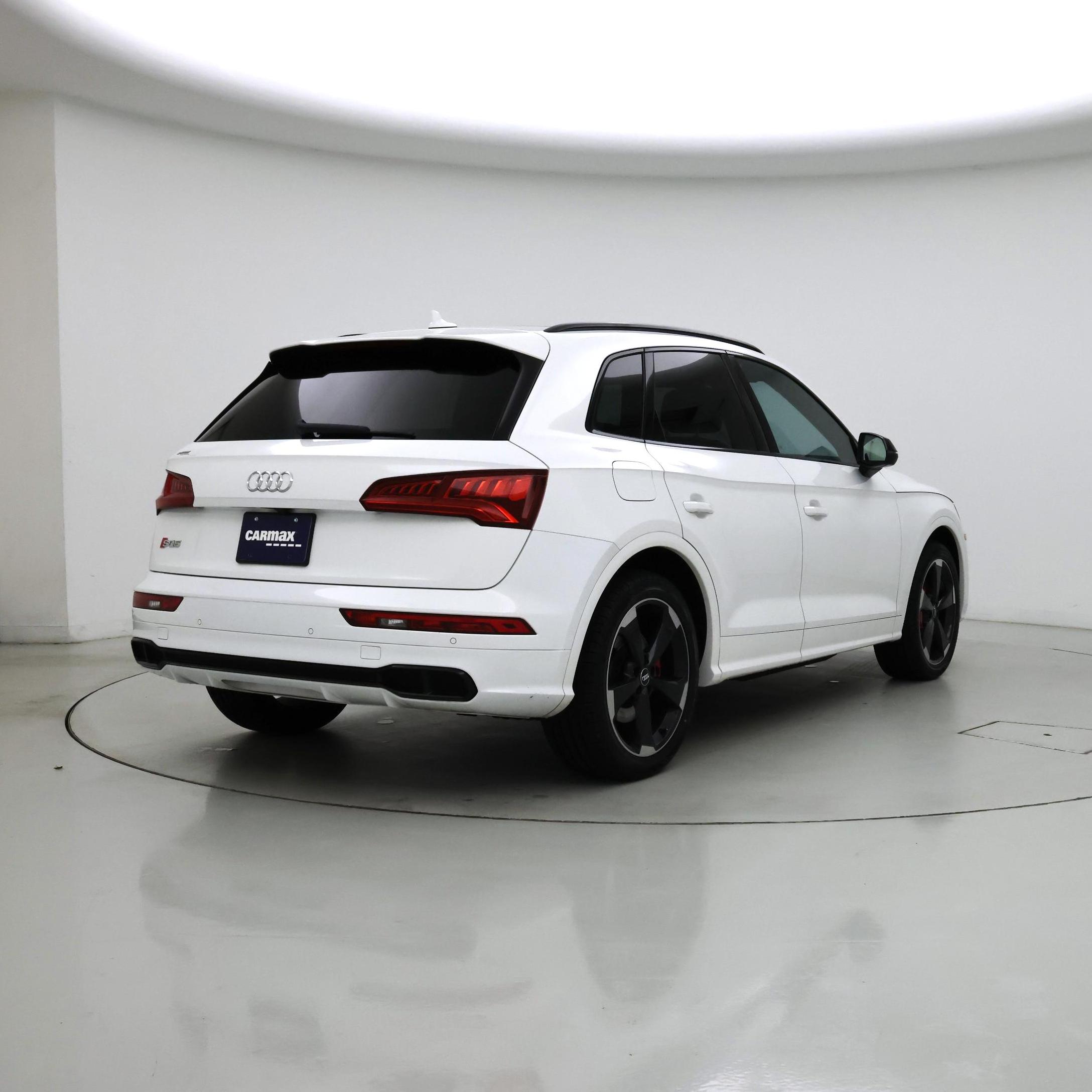 Thumbnail: 2020 Audi SQ5 - 8