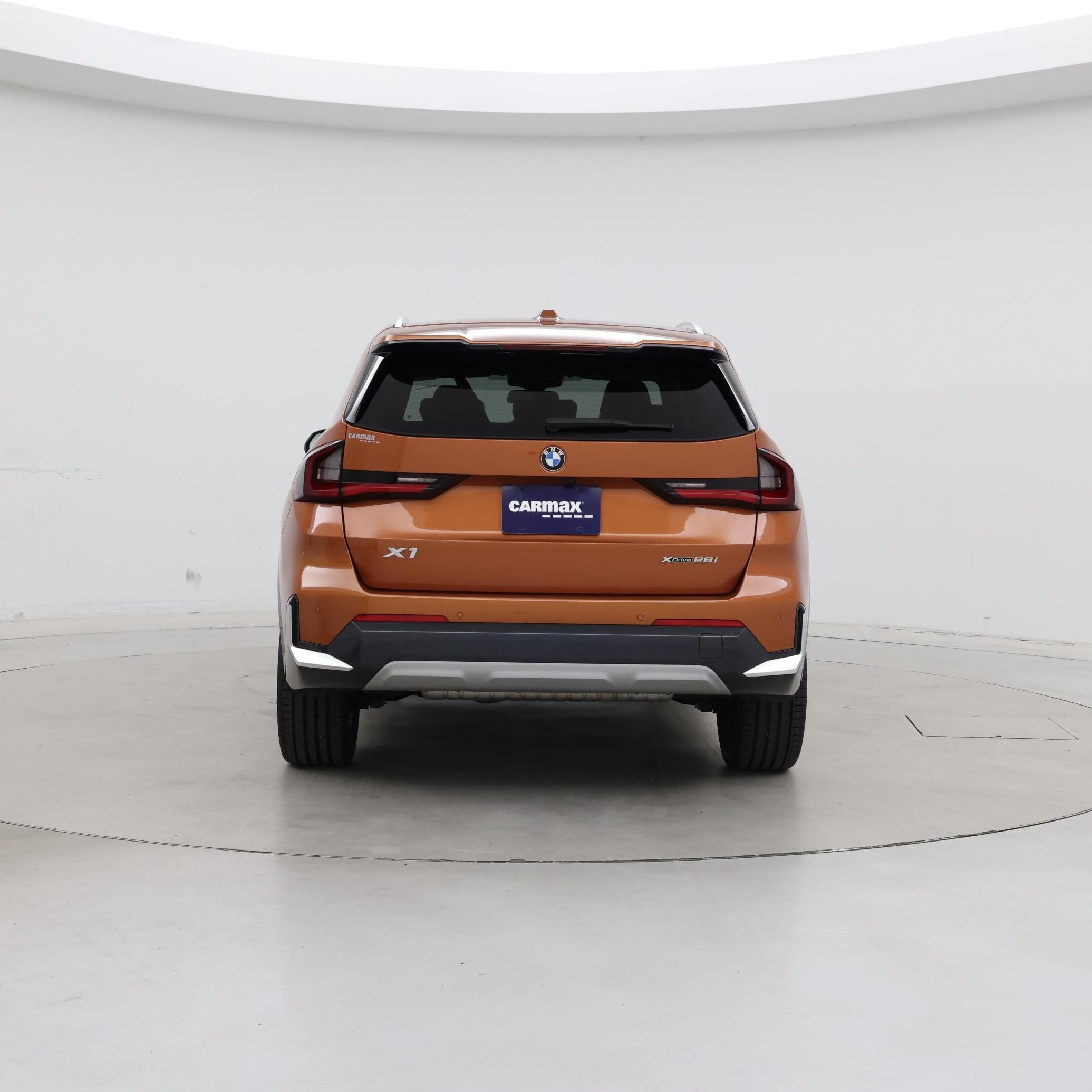 Thumbnail: 2023 BMW X1 - 6