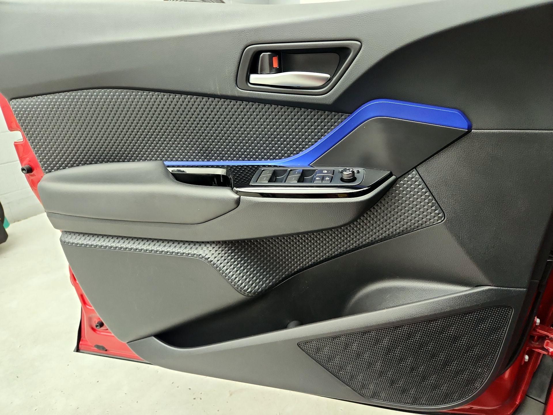 Thumbnail: 2021 Toyota C-HR - 12