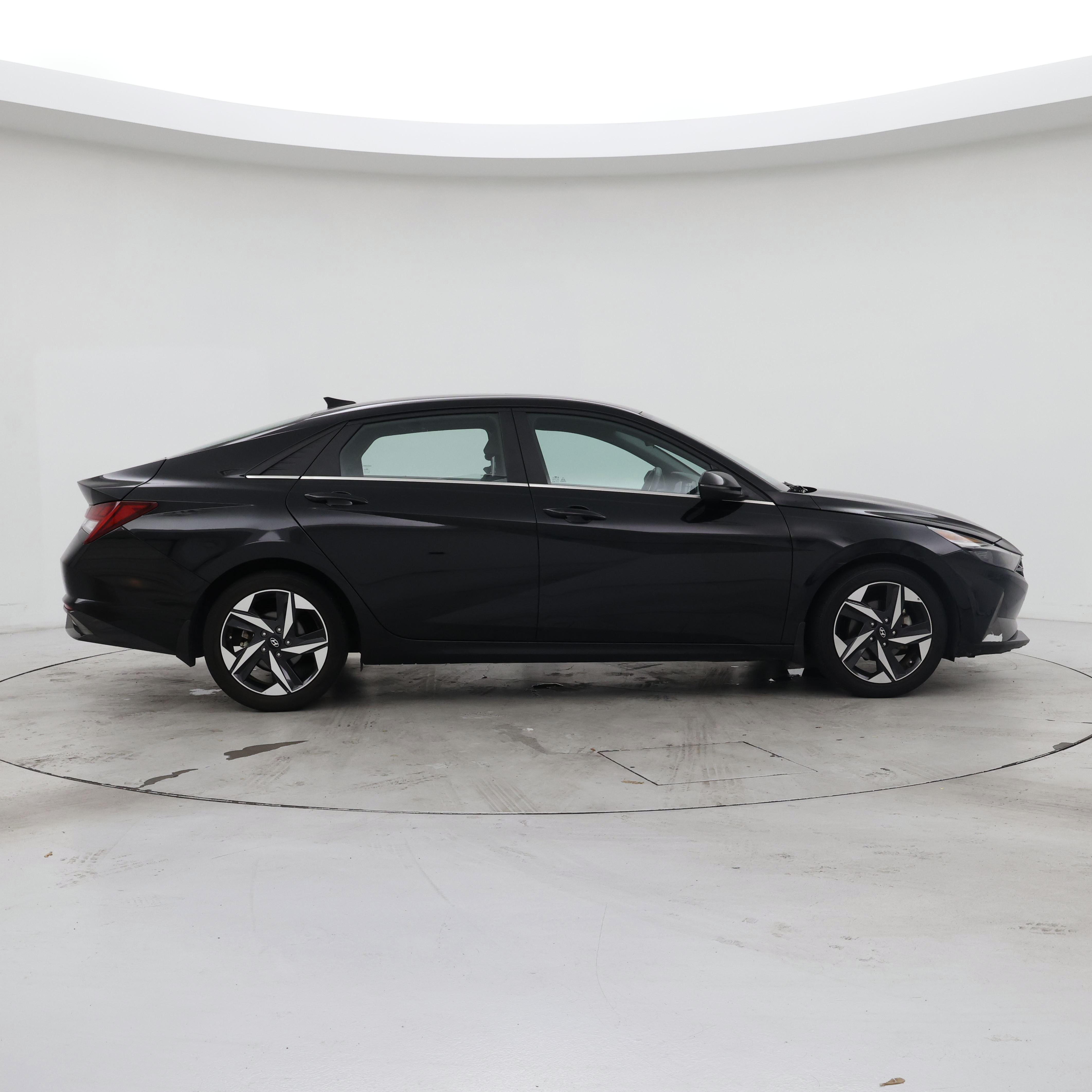 Thumbnail: 2022 Hyundai Elantra - 7