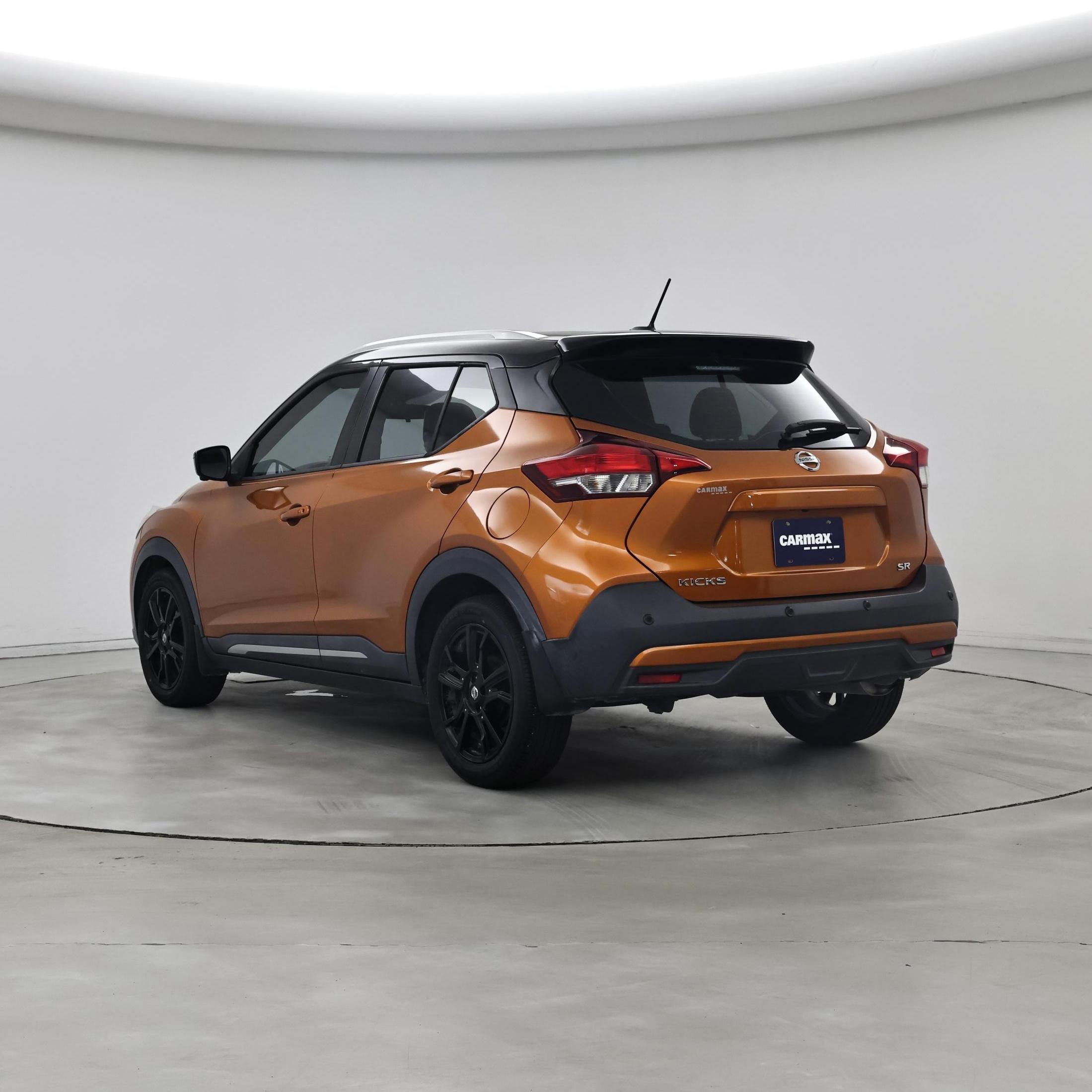 Thumbnail: 2020 Nissan Kicks - 2
