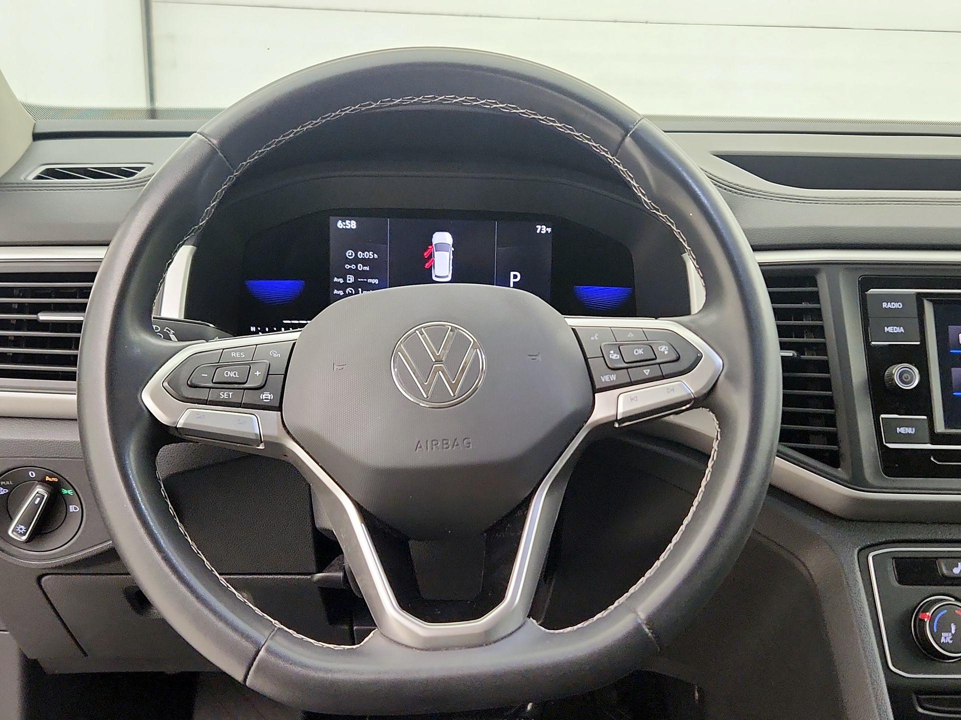 Thumbnail: 2022 Volkswagen Atlas - 10