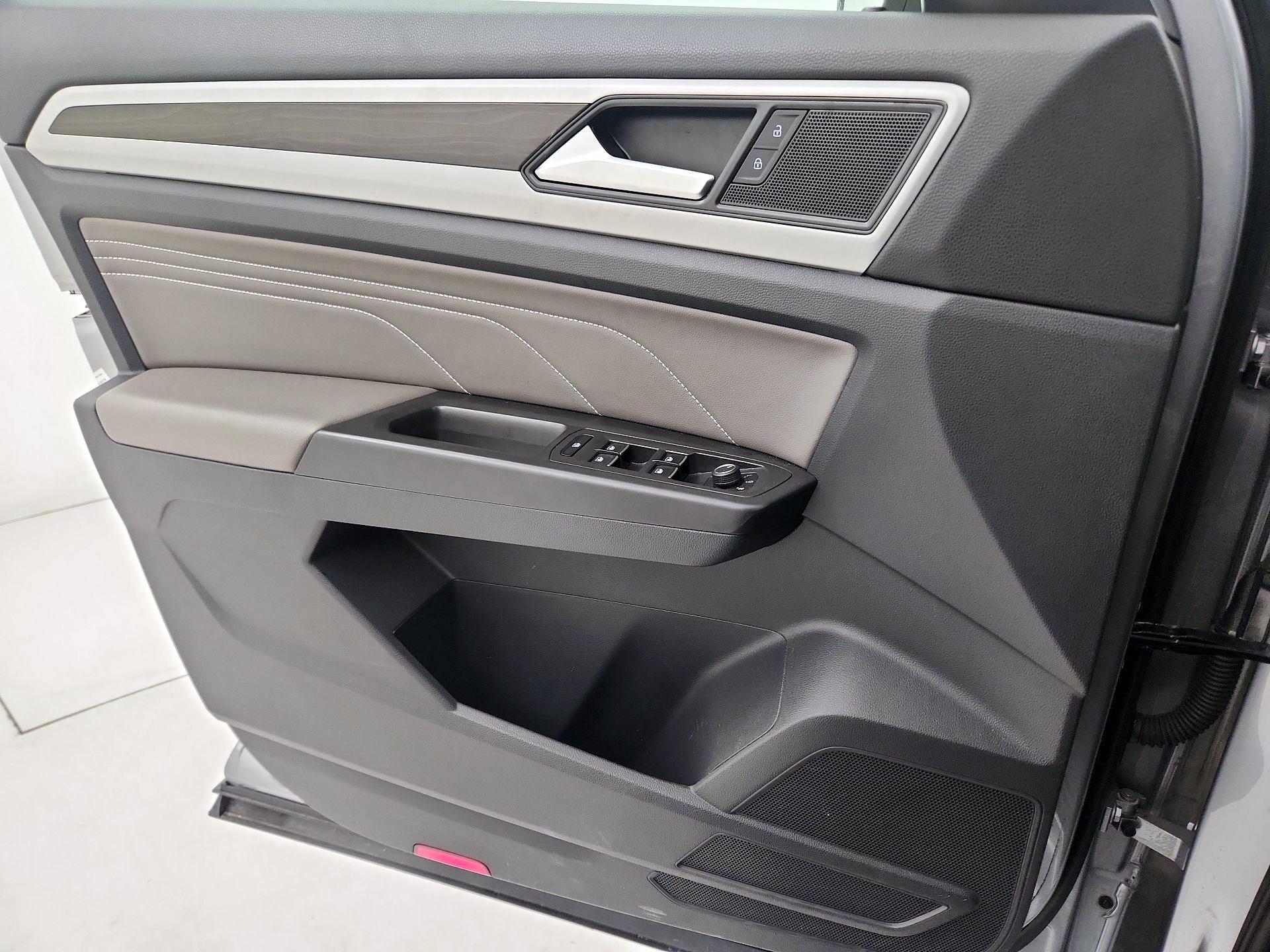 Thumbnail: 2022 Volkswagen Atlas - 12