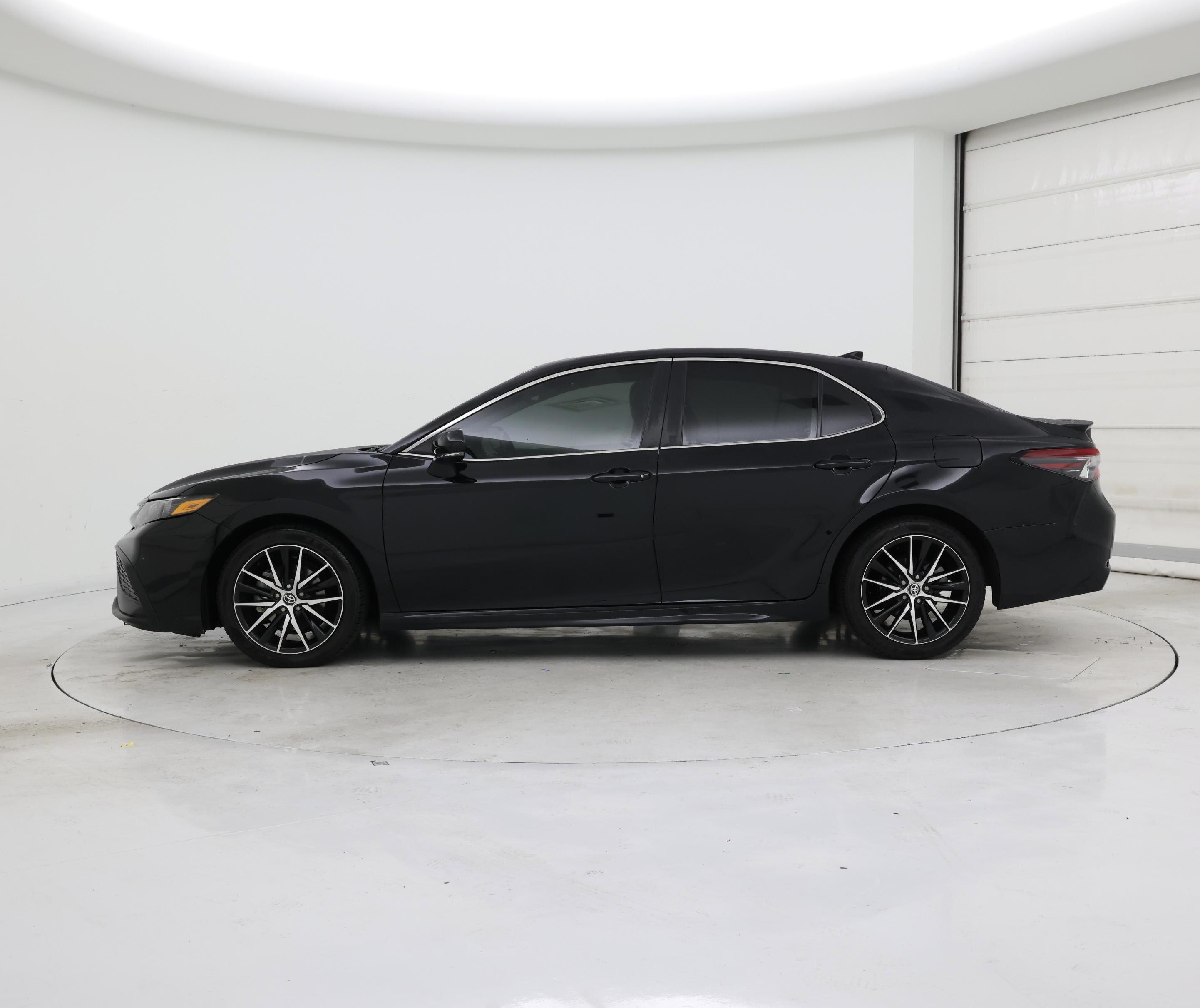 Thumbnail: 2023 Toyota Camry - 3