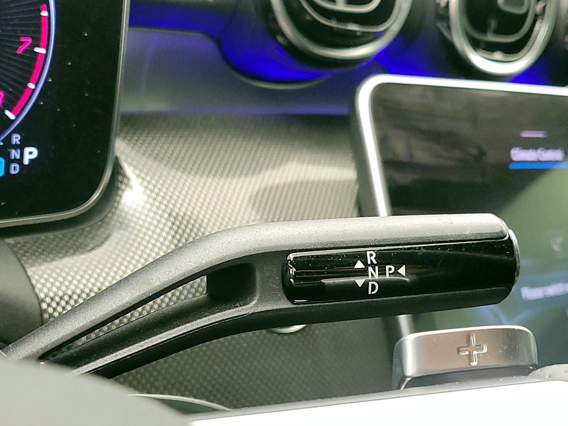 Thumbnail: 2022 Mercedes-Benz C-Class - 17