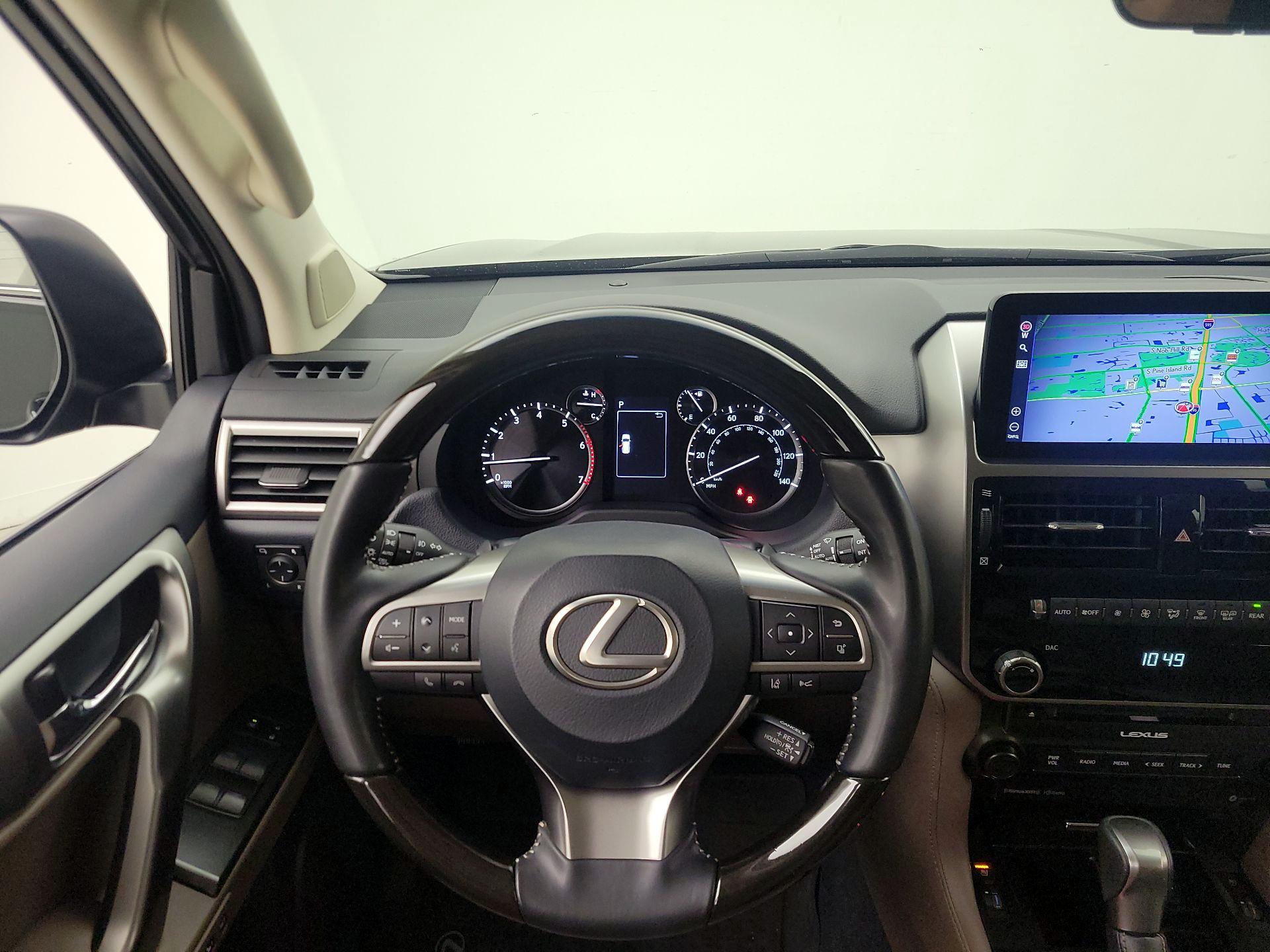 Thumbnail: 2022 Lexus GX - 10