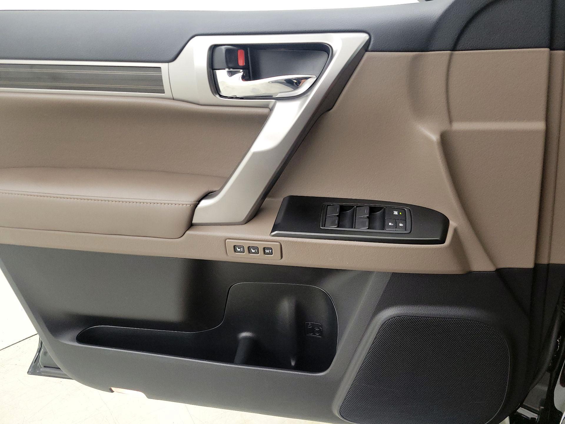 Thumbnail: 2022 Lexus GX - 12