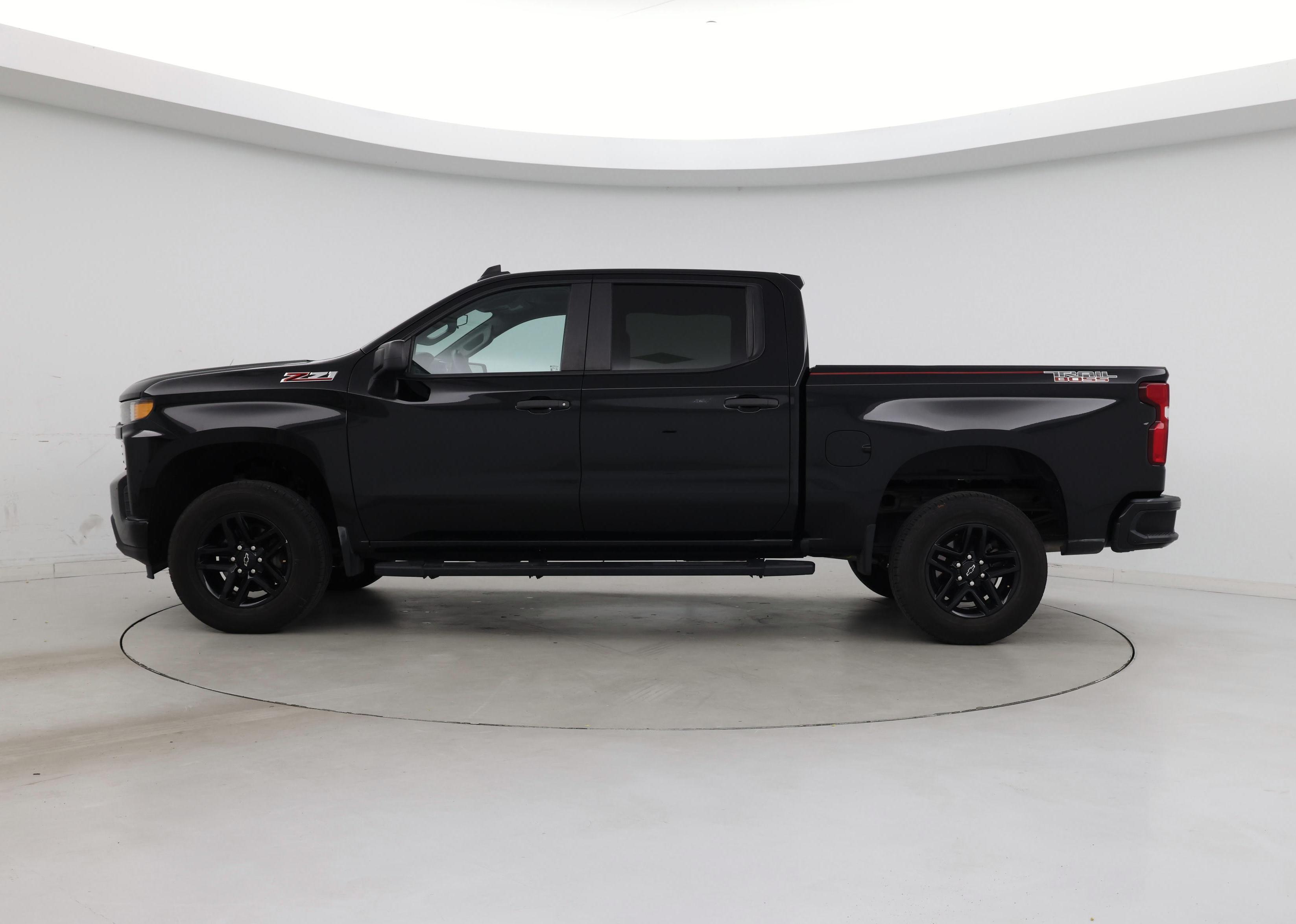Thumbnail: 2019 Chevrolet Silverado 1500 - 3