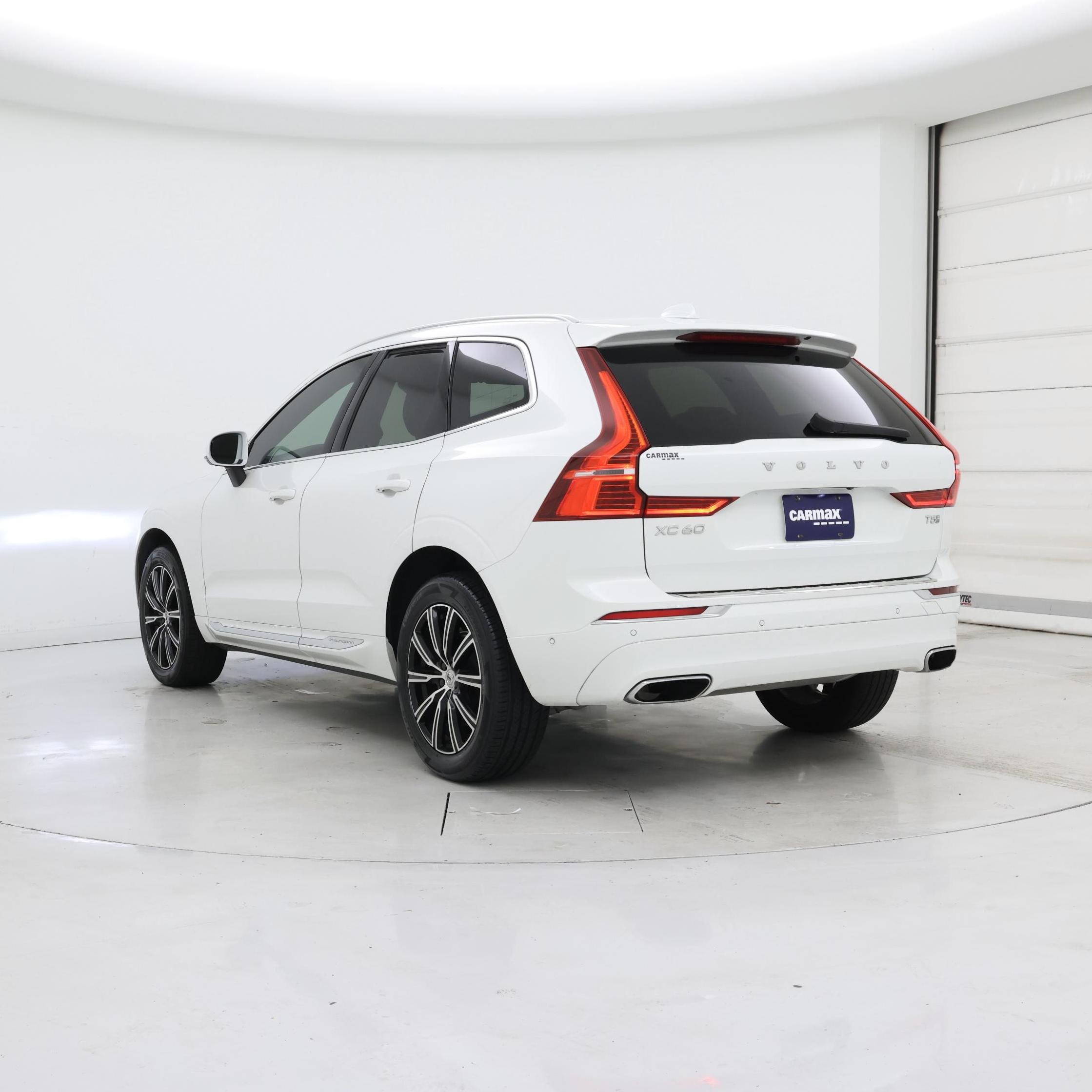 Thumbnail: 2019 Volvo XC60 - 2