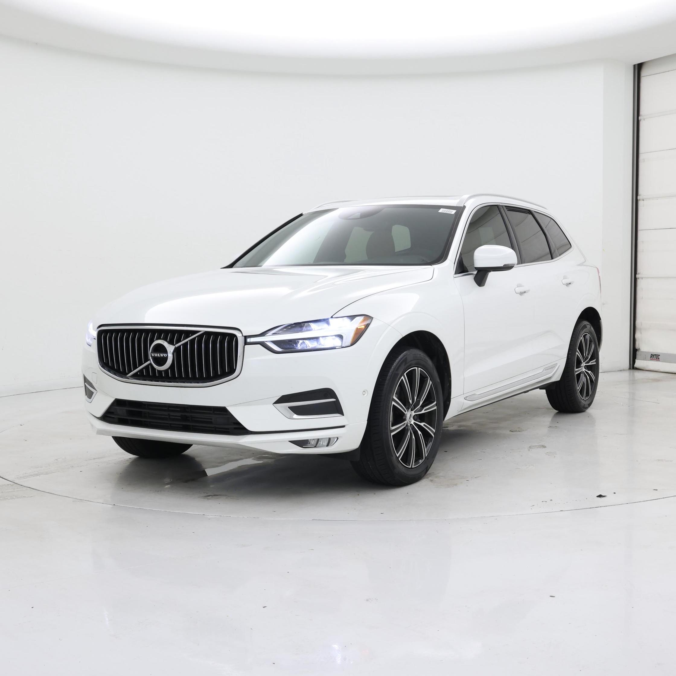 Thumbnail: 2019 Volvo XC60 - 4