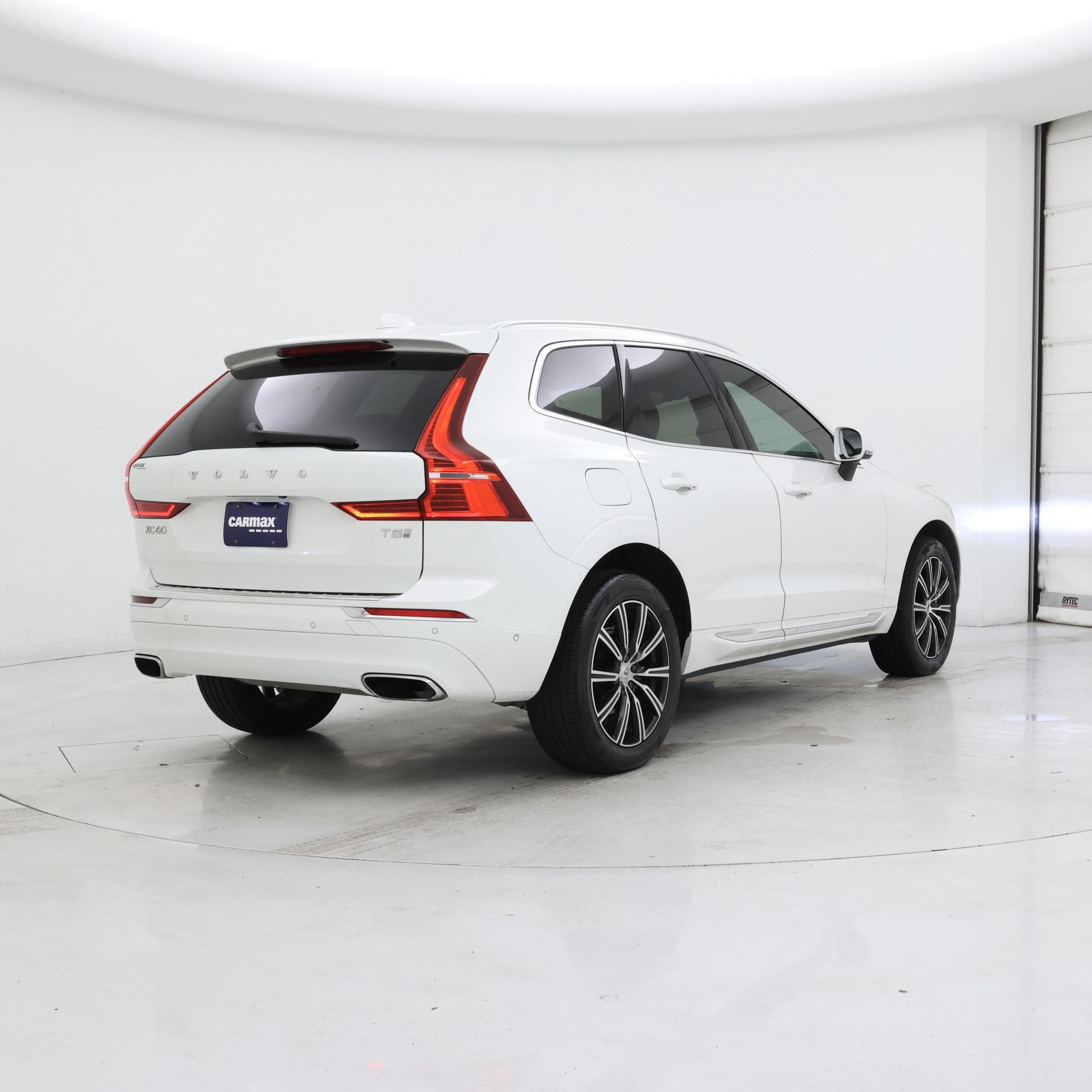 Thumbnail: 2019 Volvo XC60 - 8