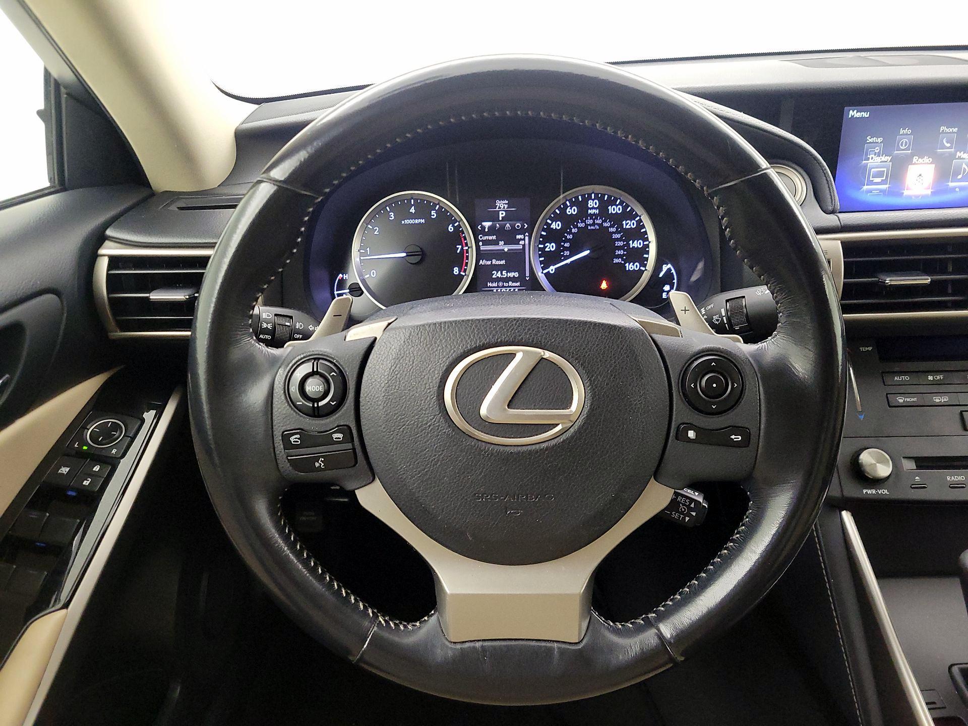 Thumbnail: 2015 Lexus IS - 10