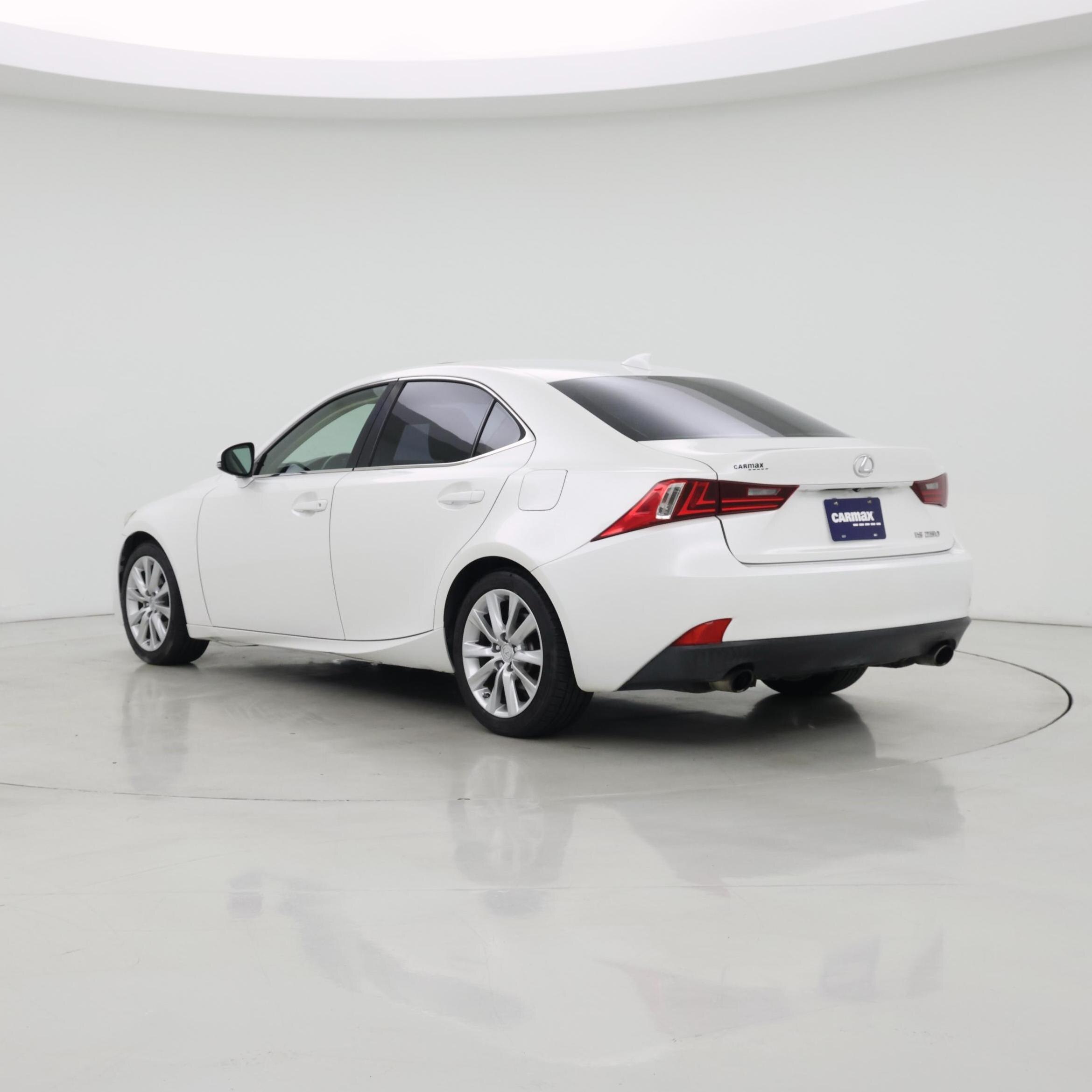 Thumbnail: 2015 Lexus IS - 2
