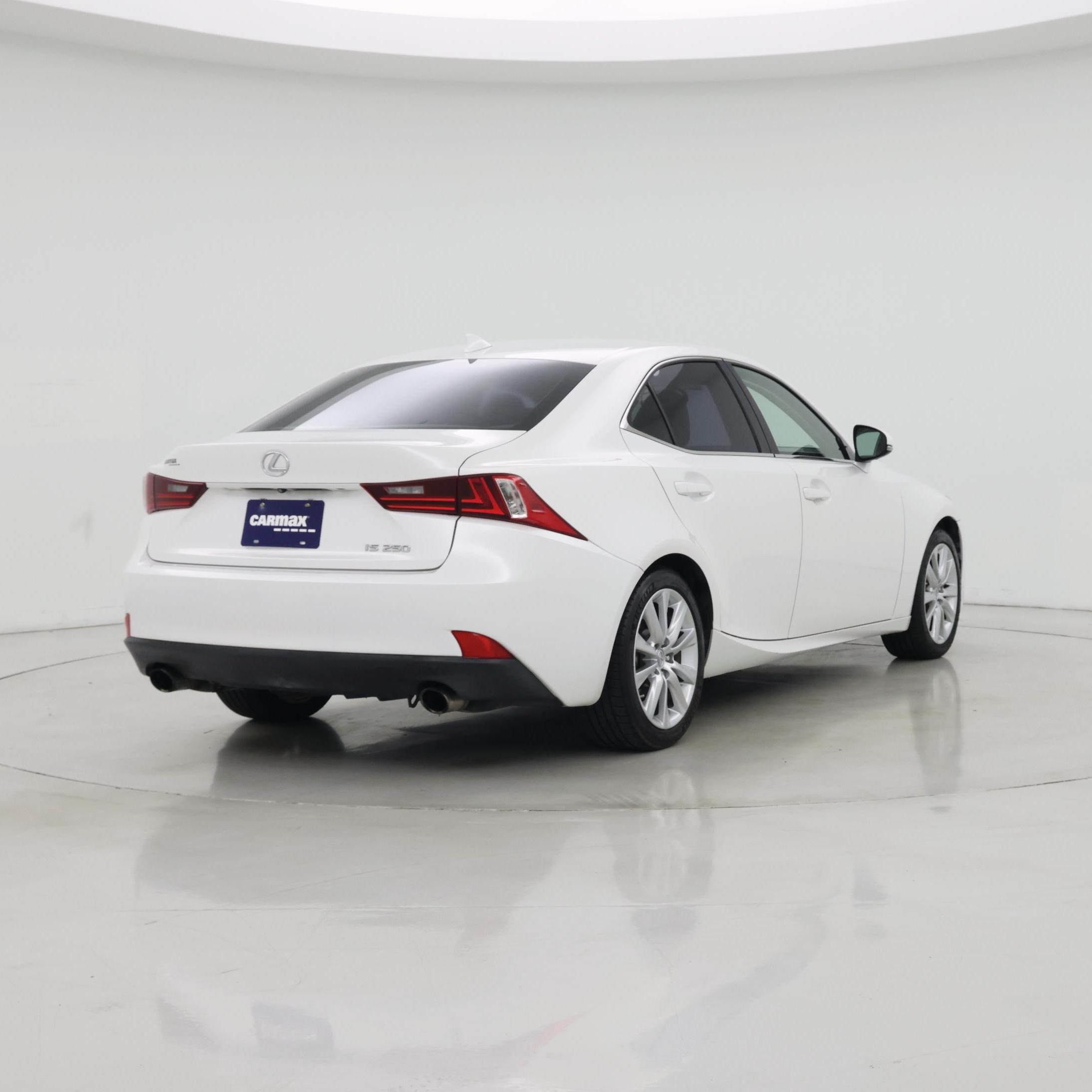 Thumbnail: 2015 Lexus IS - 8