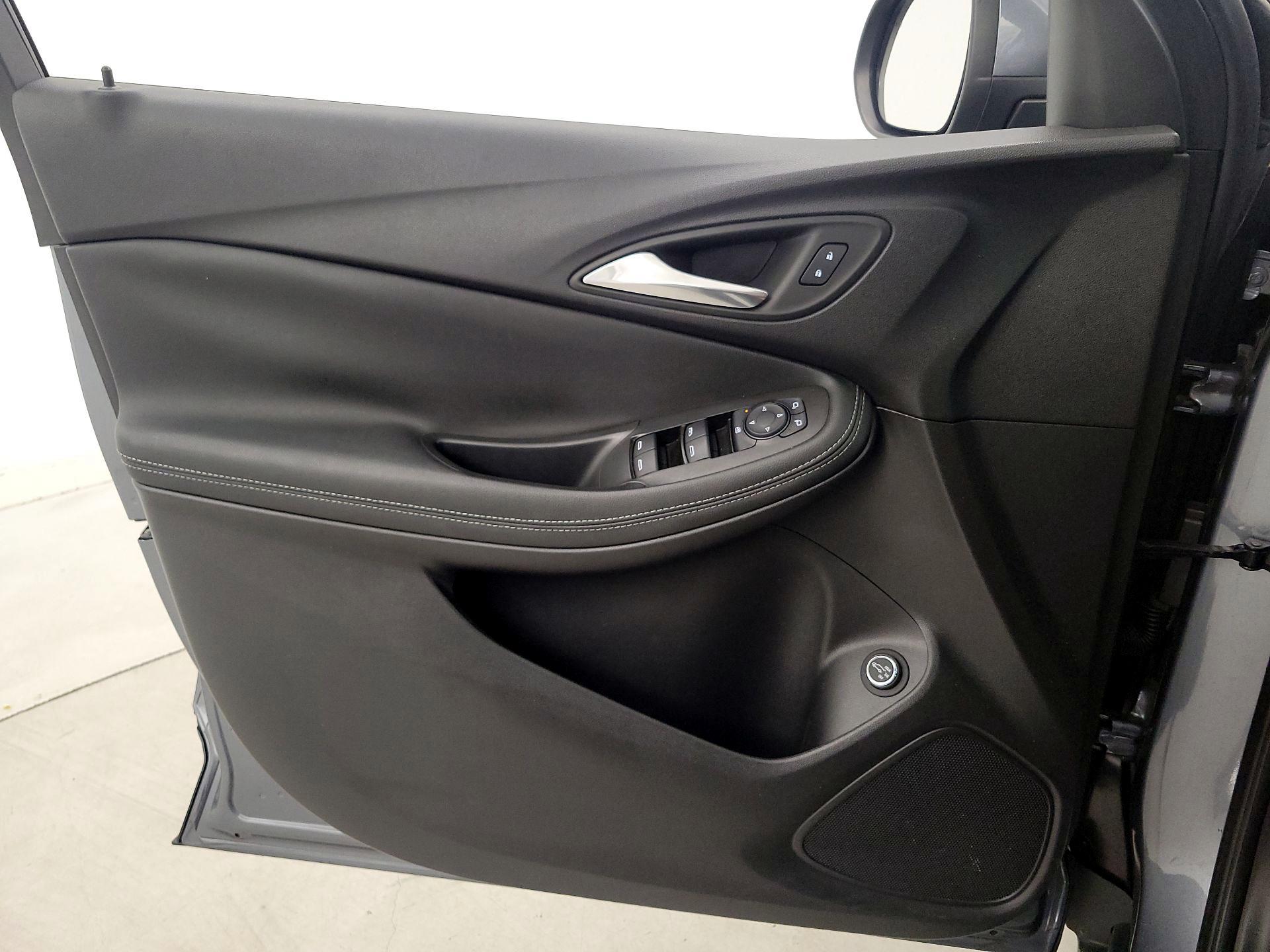 Thumbnail: 2022 Buick Encore GX - 12