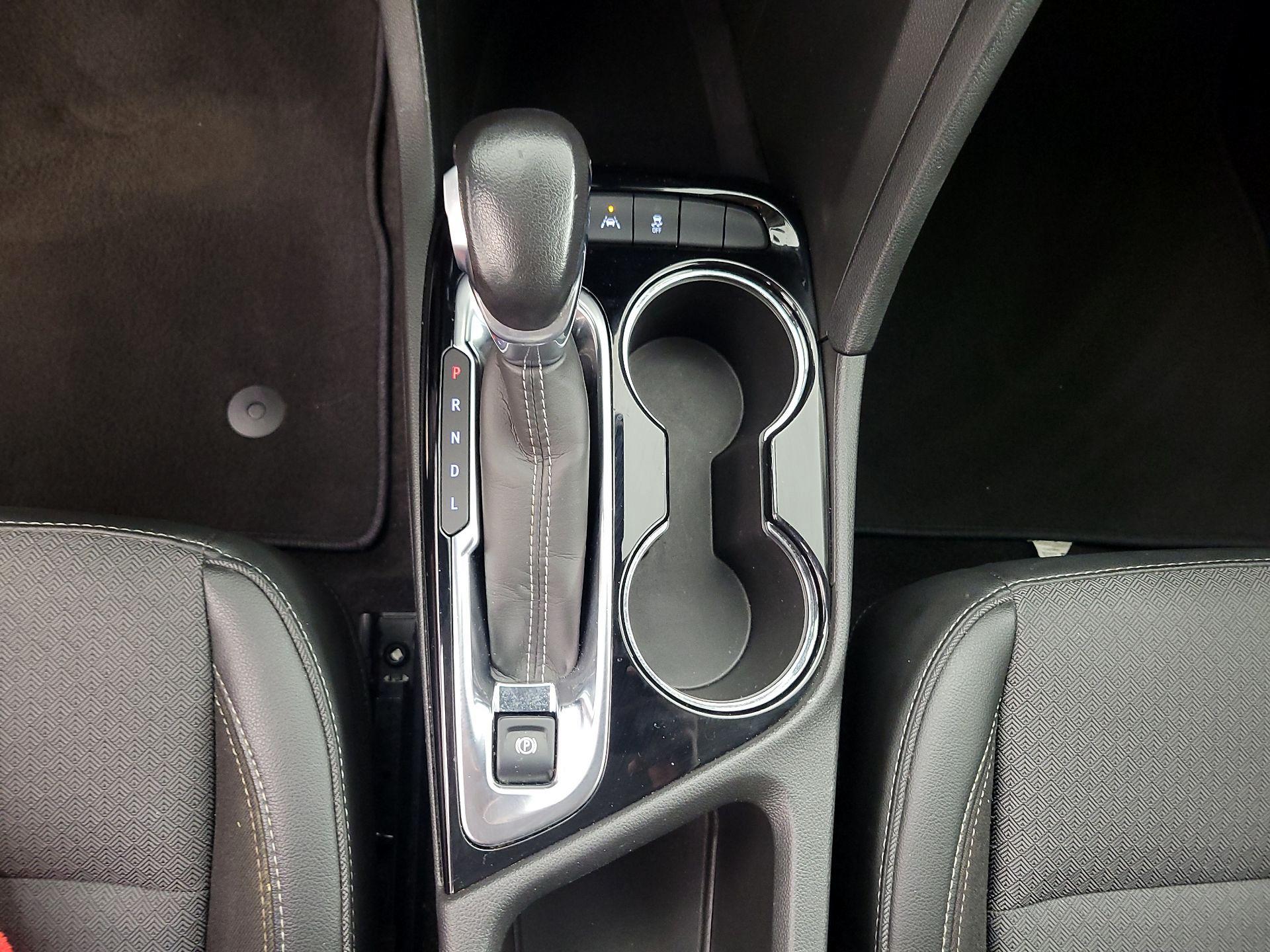 Thumbnail: 2022 Buick Encore GX - 17