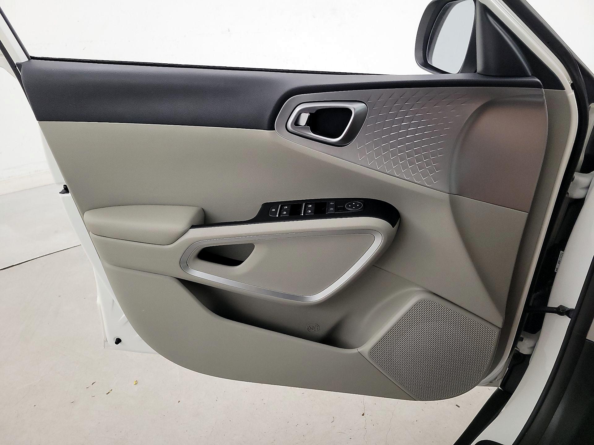 Thumbnail: 2022 Kia Soul - 12