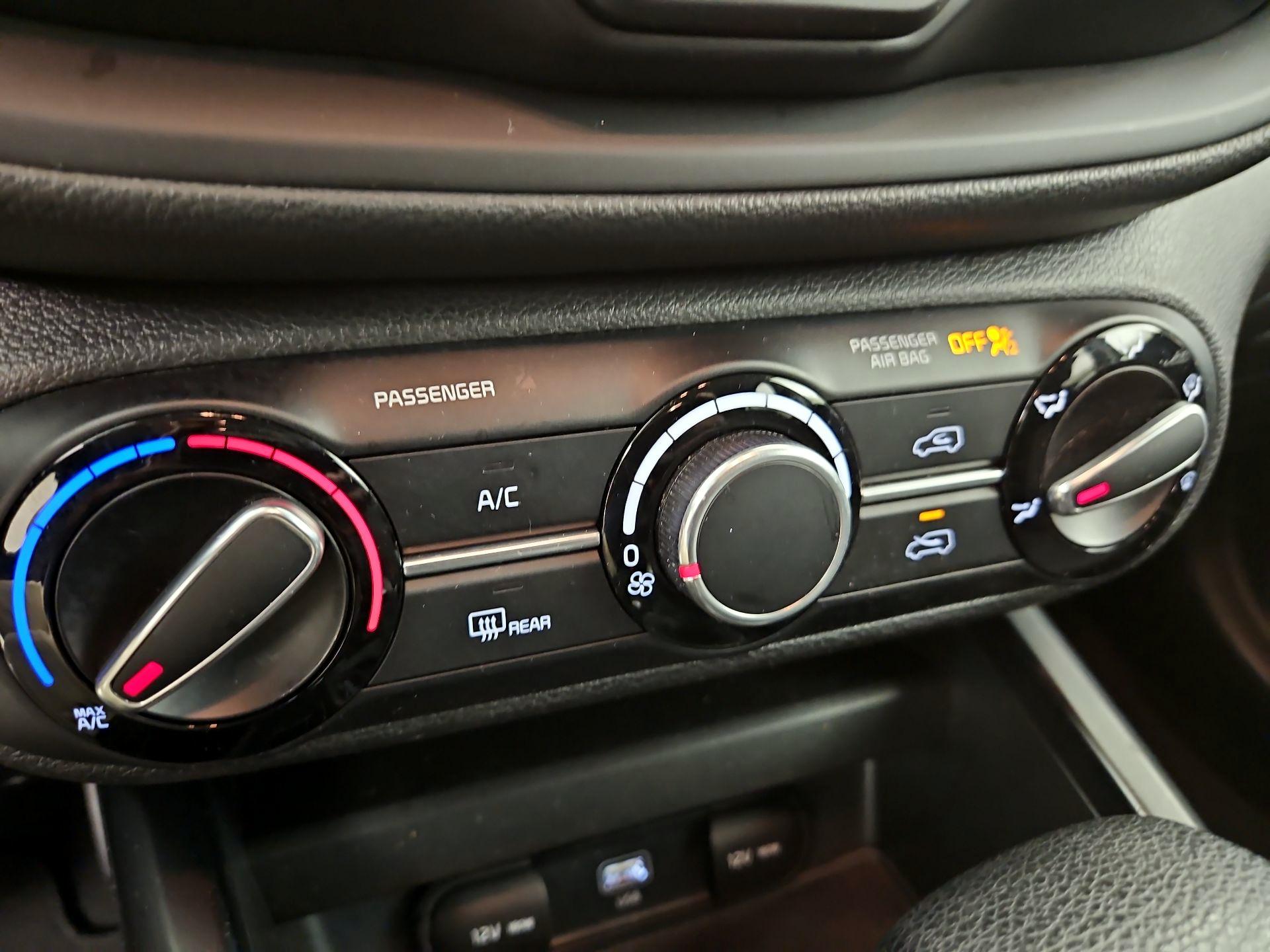 Thumbnail: 2023 Kia Soul - 16