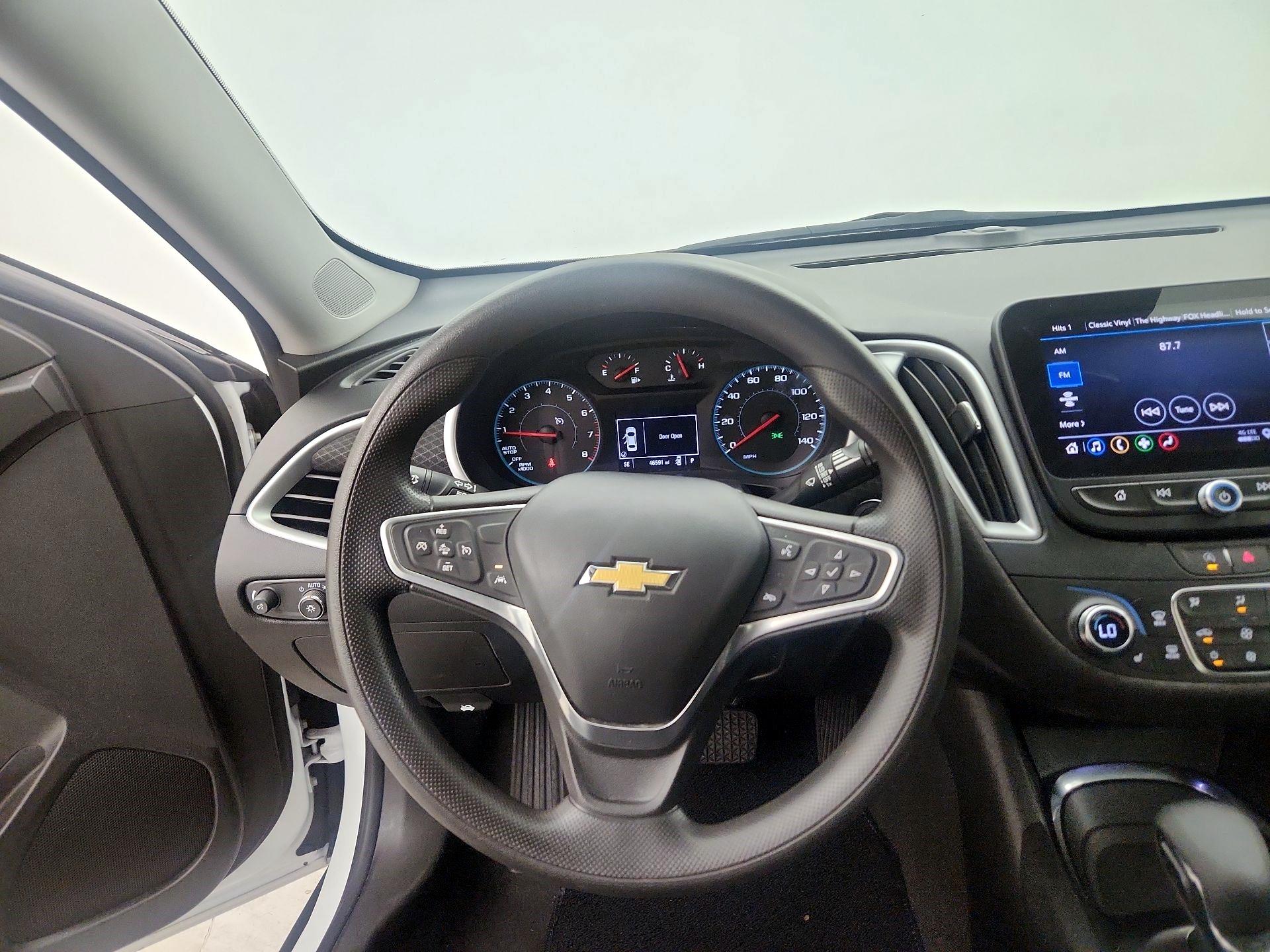 Thumbnail: 2023 Chevrolet Malibu - 10