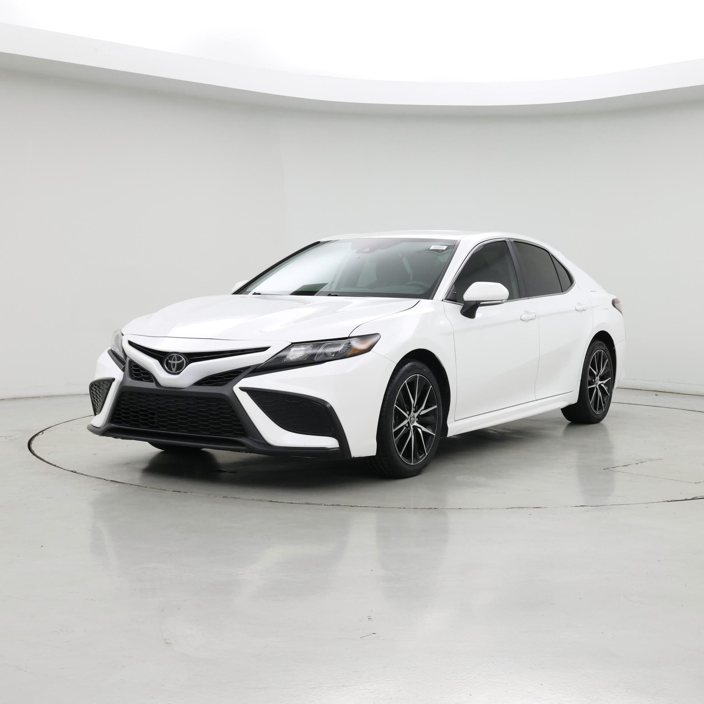 Thumbnail: 2023 Toyota Camry - 4