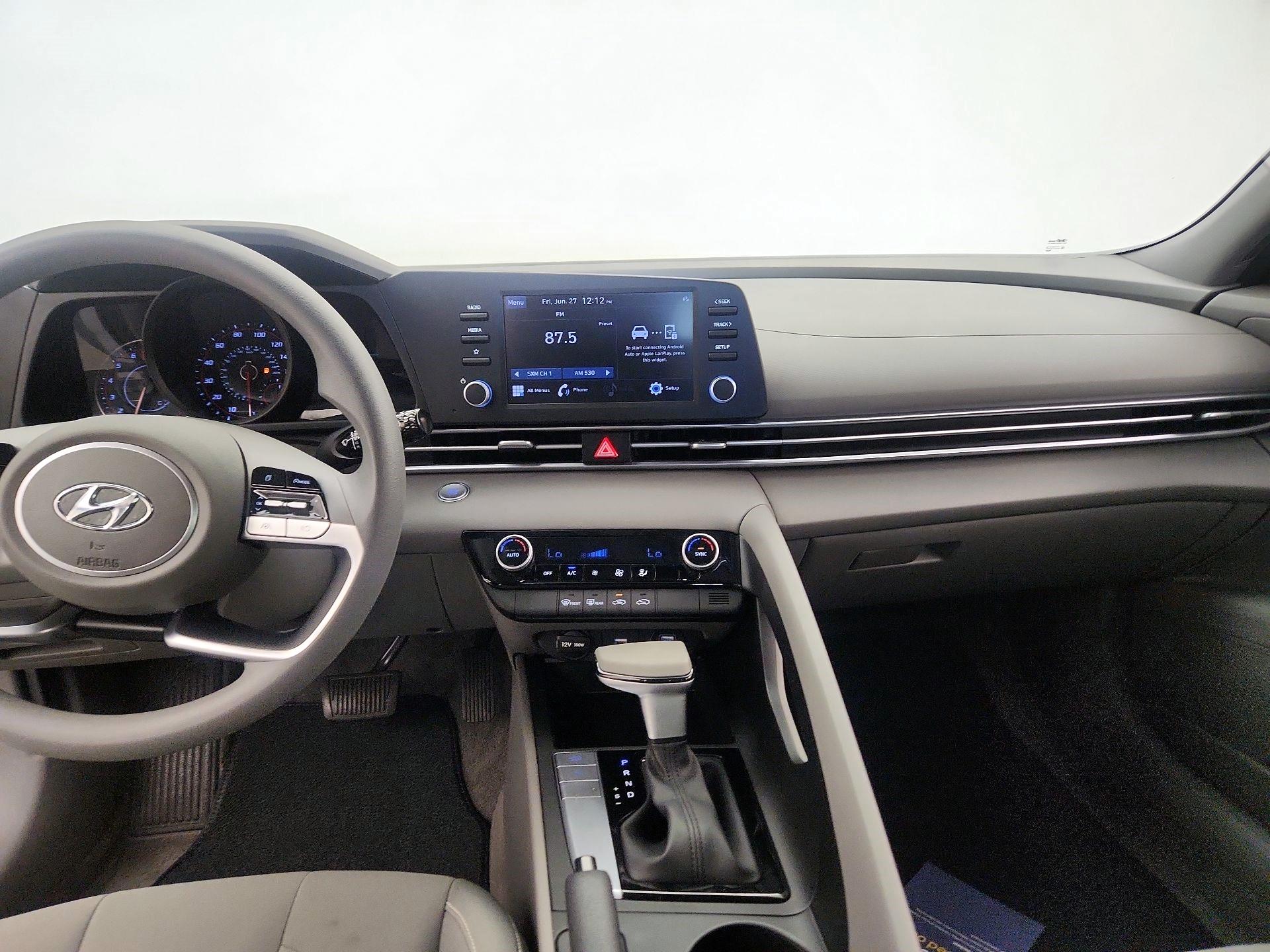 Thumbnail: 2023 Hyundai Elantra - 9
