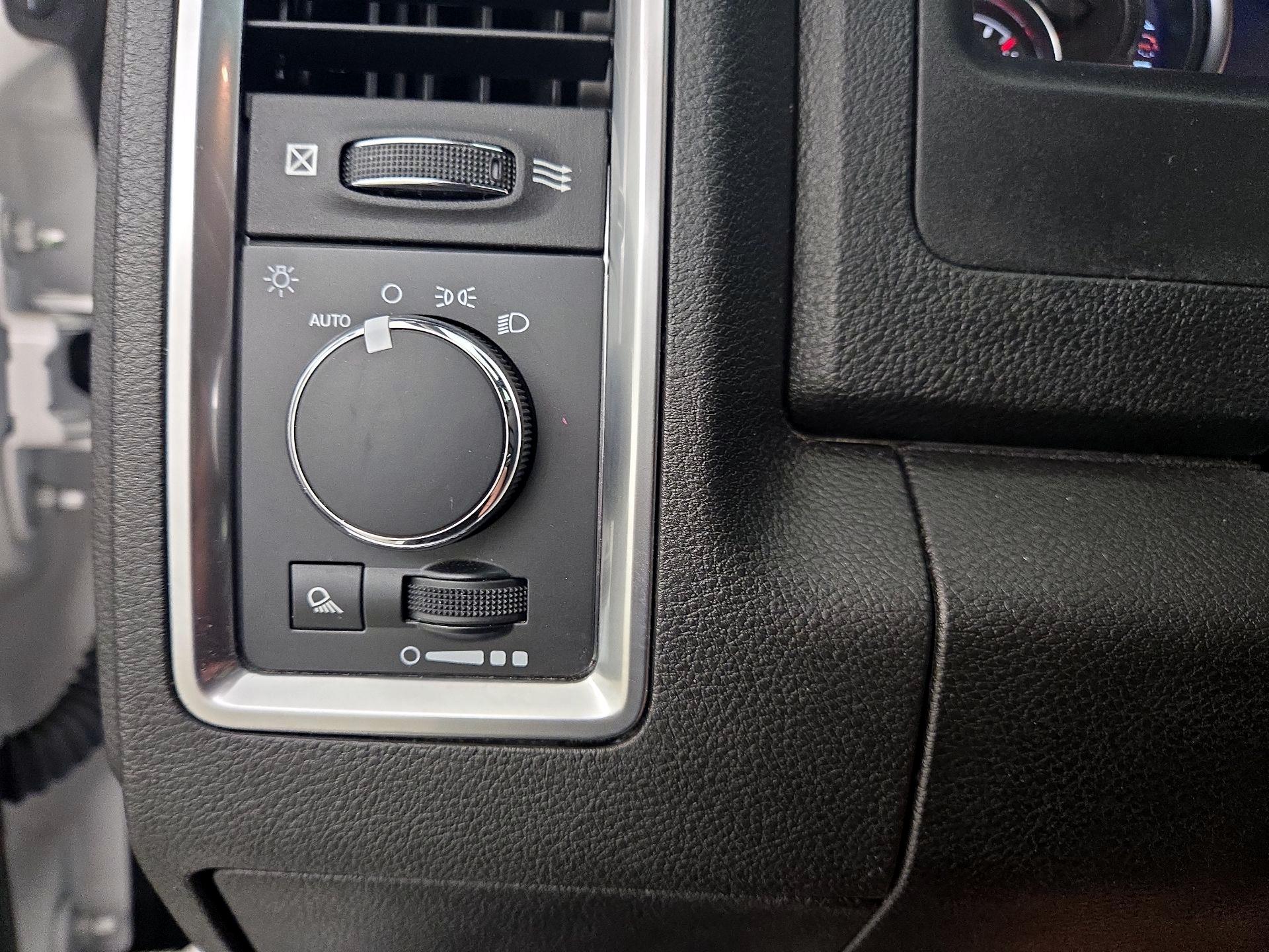 Thumbnail: 2023 RAM 1500 Classic - 13