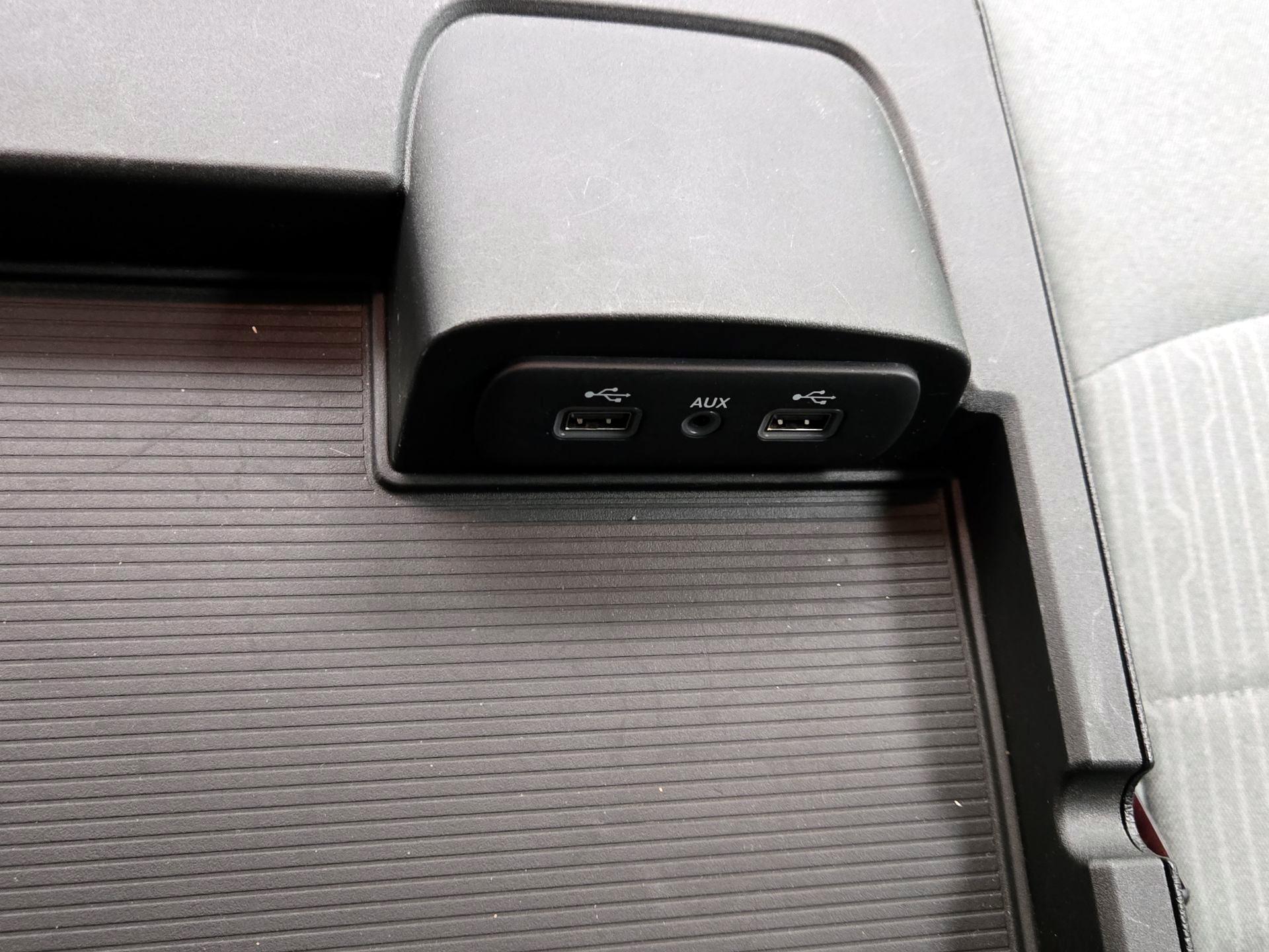 Thumbnail: 2023 RAM 1500 Classic - 19