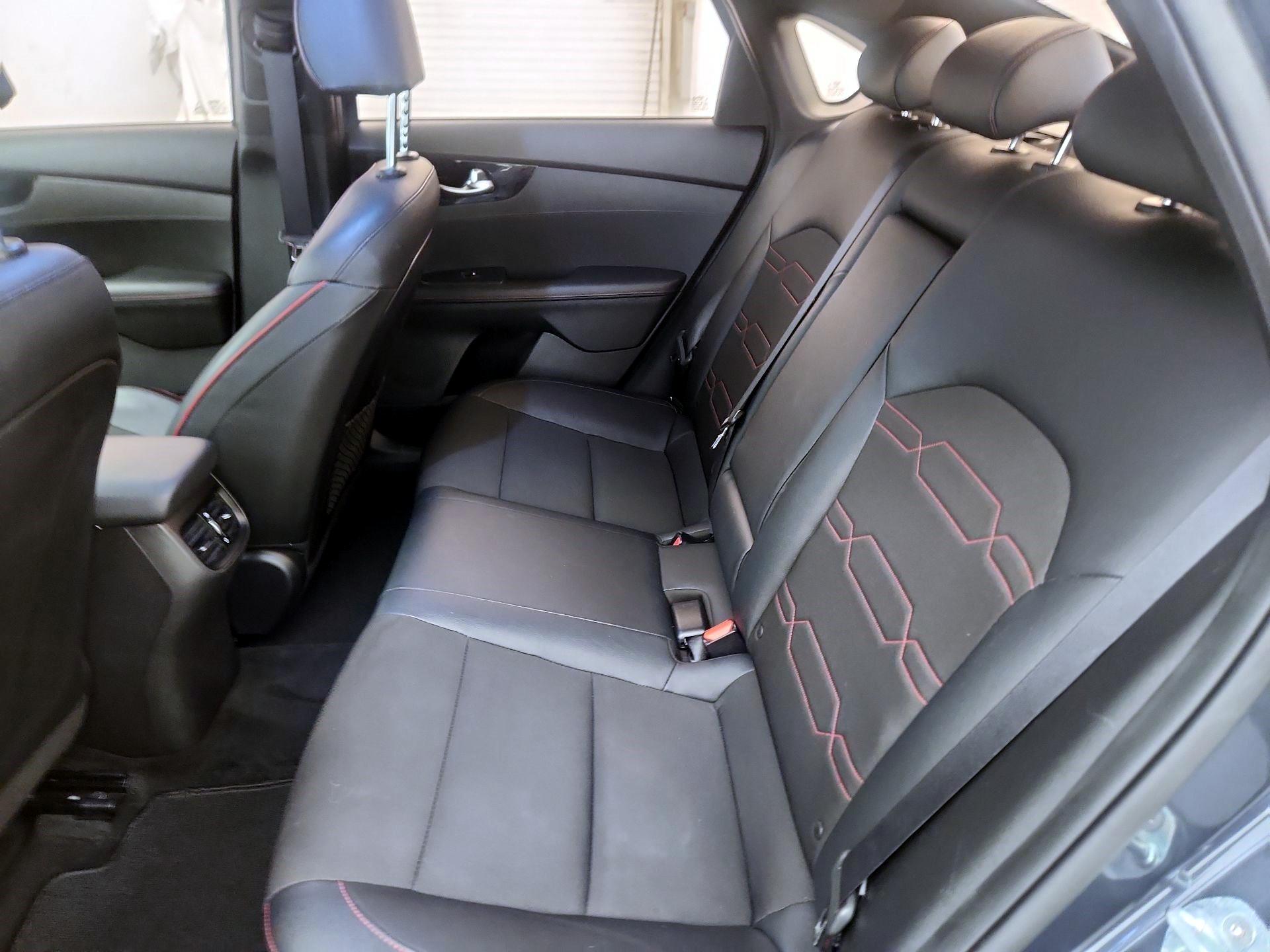 Thumbnail: 2021 Kia Forte - 19